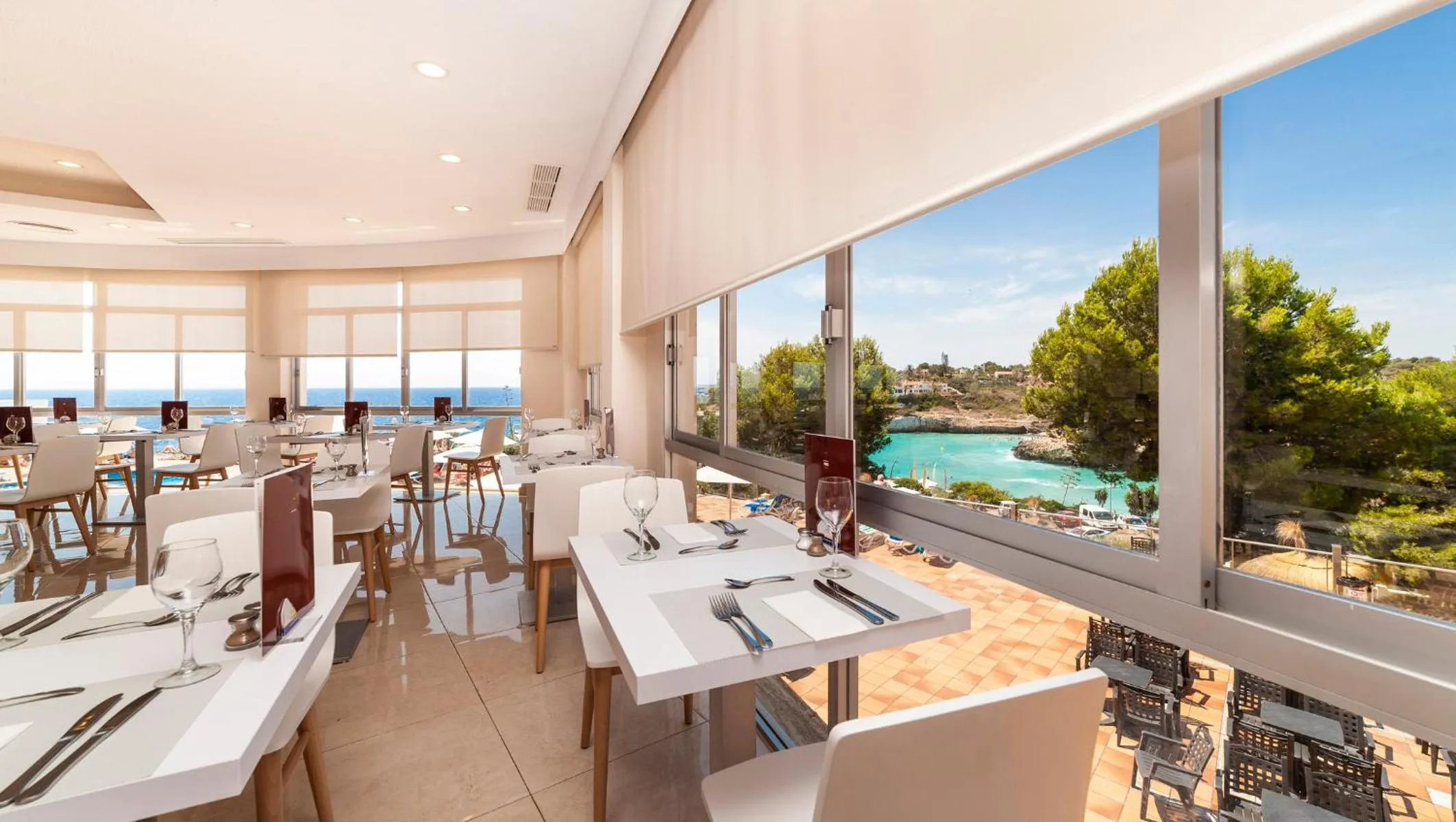 Restaurant/places to eat in Globales America