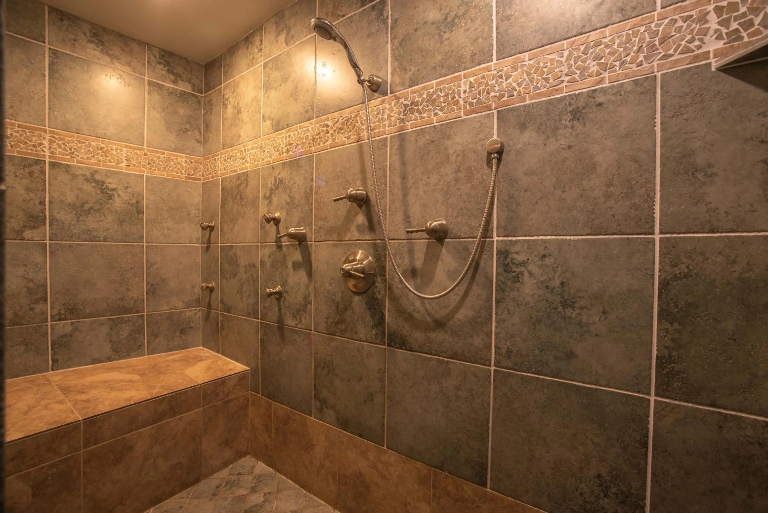 Bathroom in The Anniversary Inn - Logan