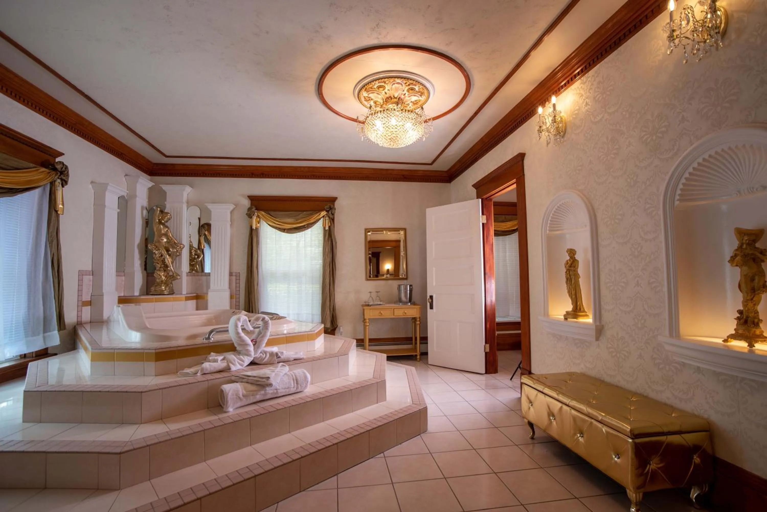 Bathroom in The Anniversary Inn - Logan