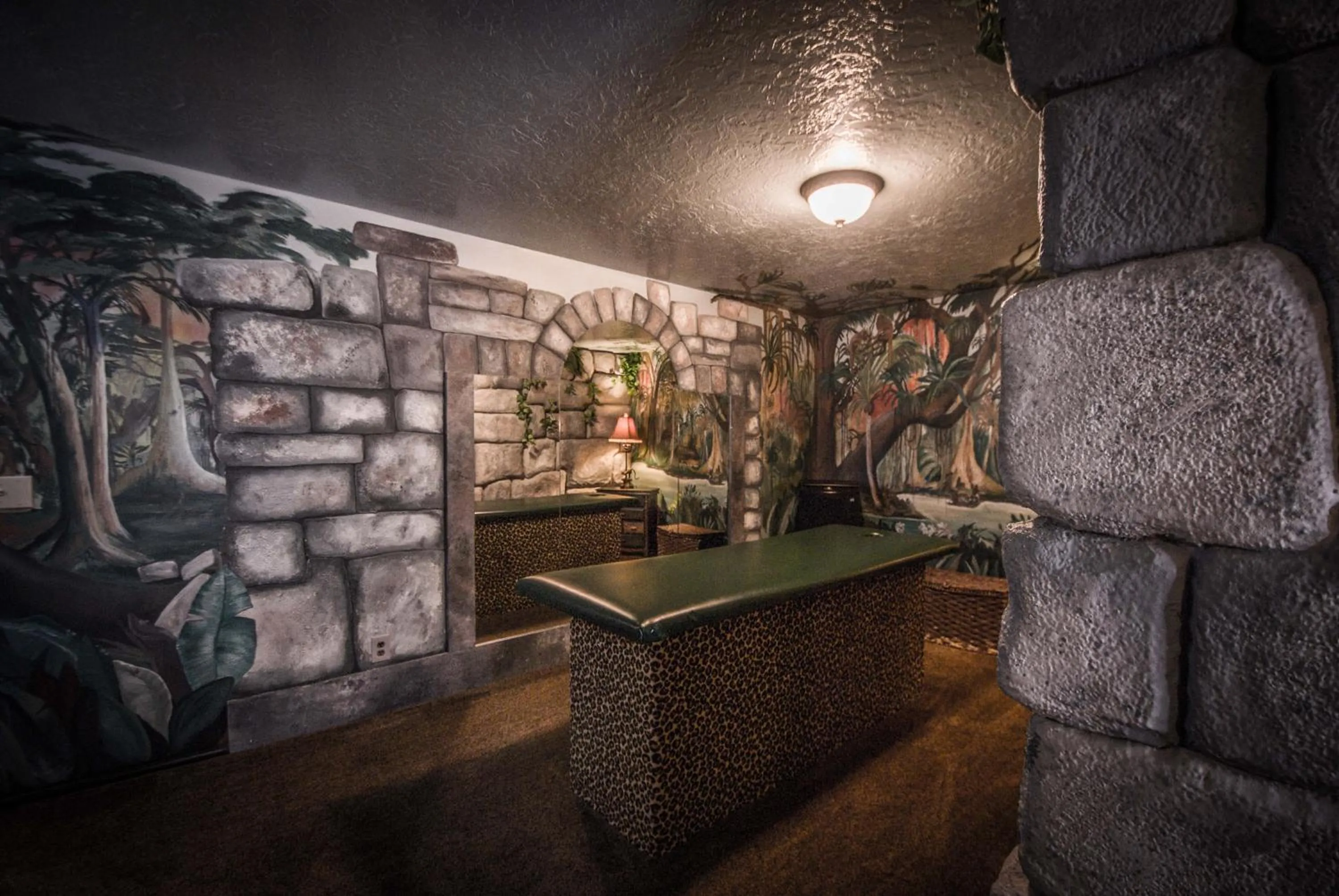 Decorative detail in The Anniversary Inn - Logan