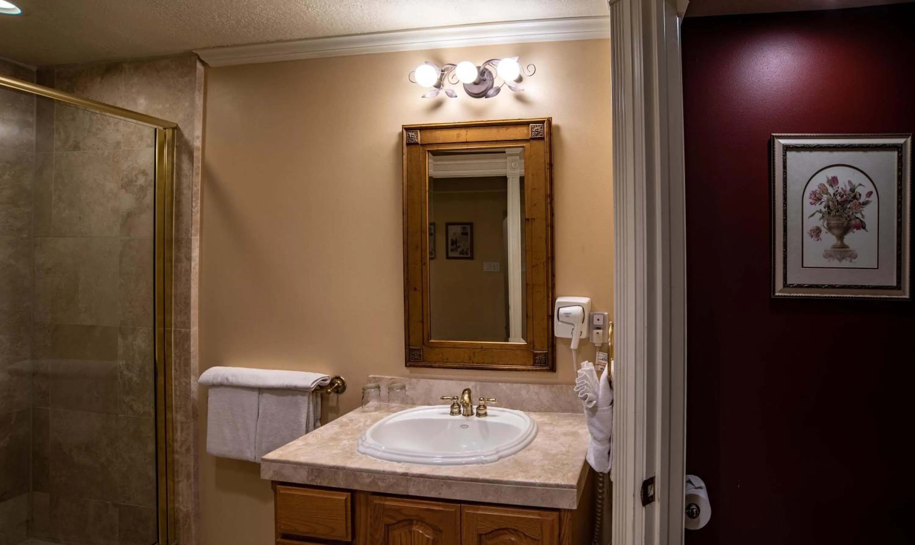 Bathroom in The Anniversary Inn - Logan