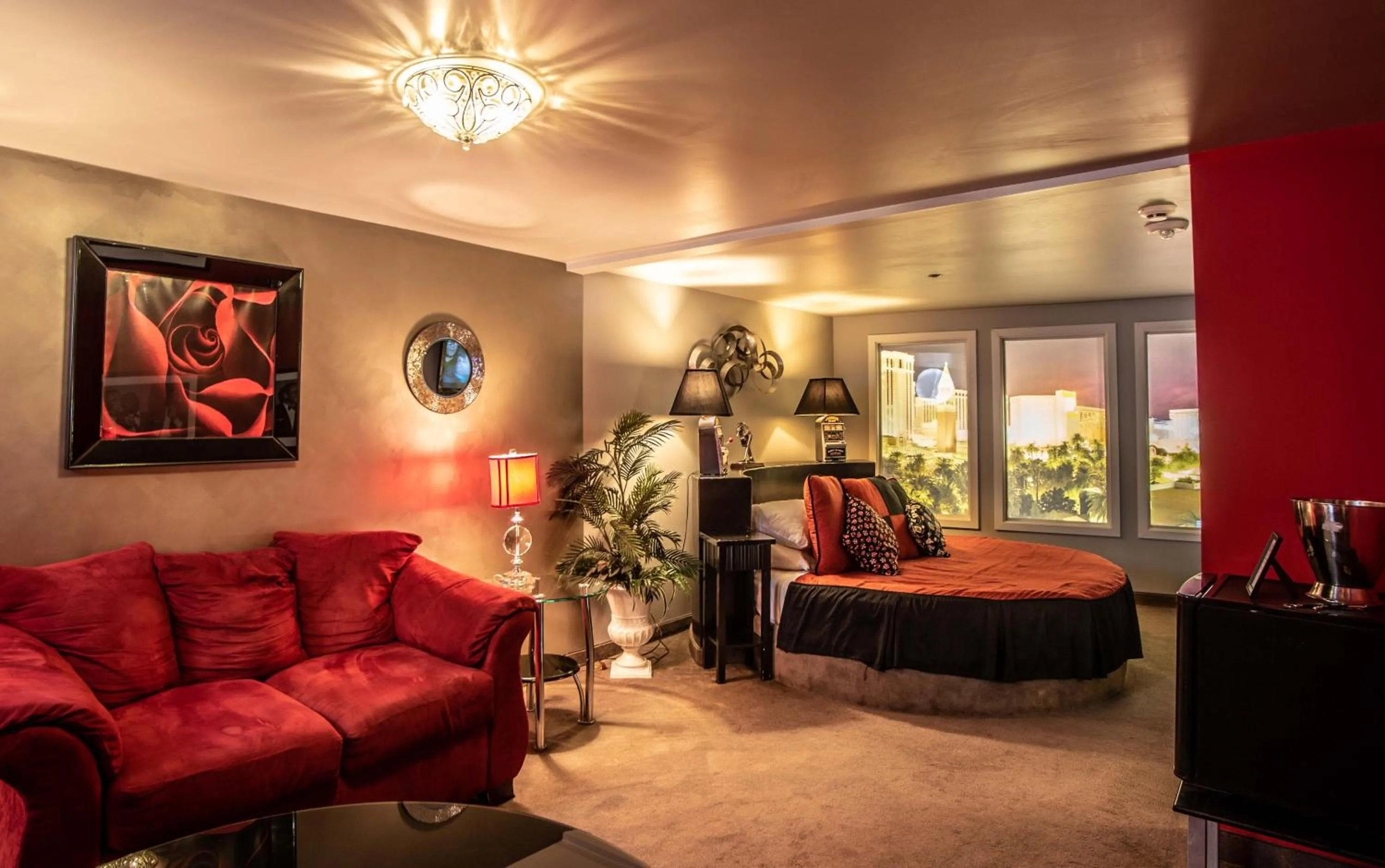 Bedroom in The Anniversary Inn - Logan