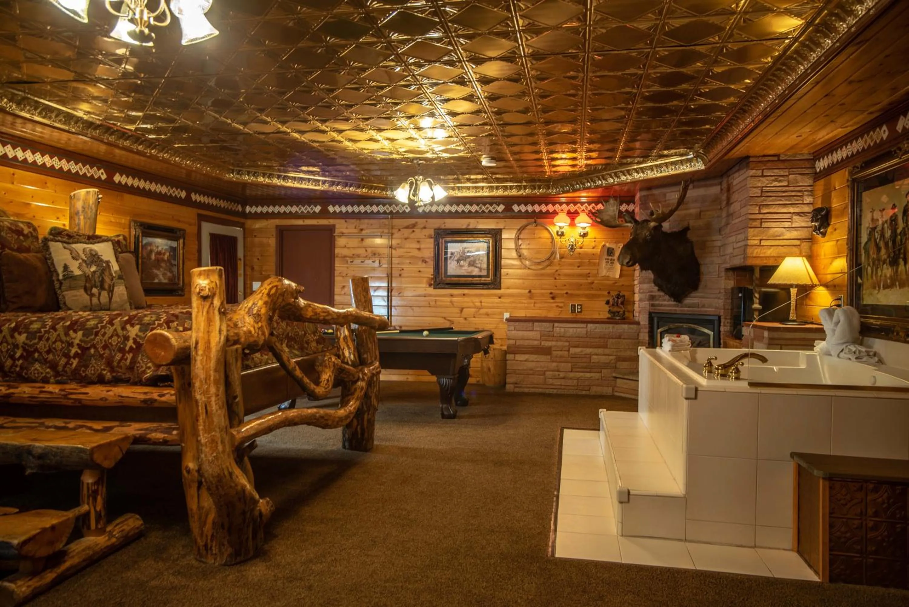 Bedroom in The Anniversary Inn - Logan