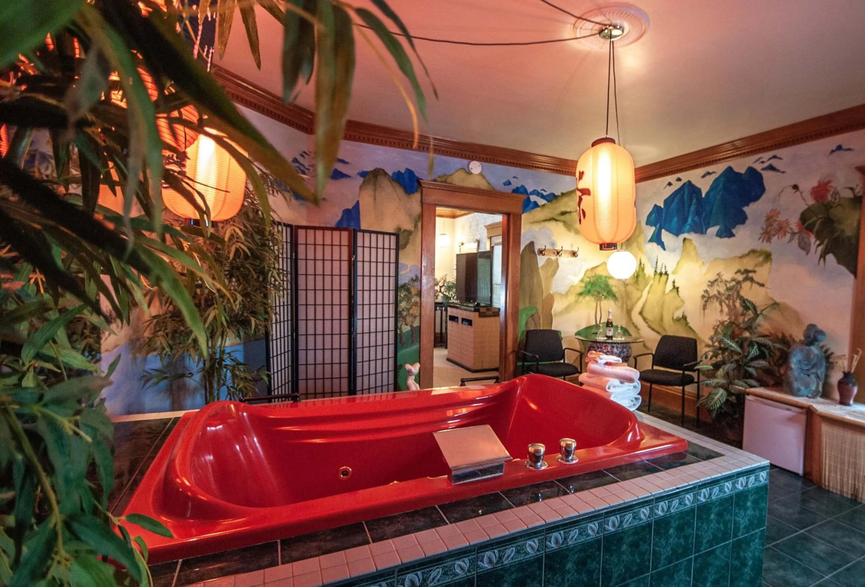 Bath in The Anniversary Inn - Logan