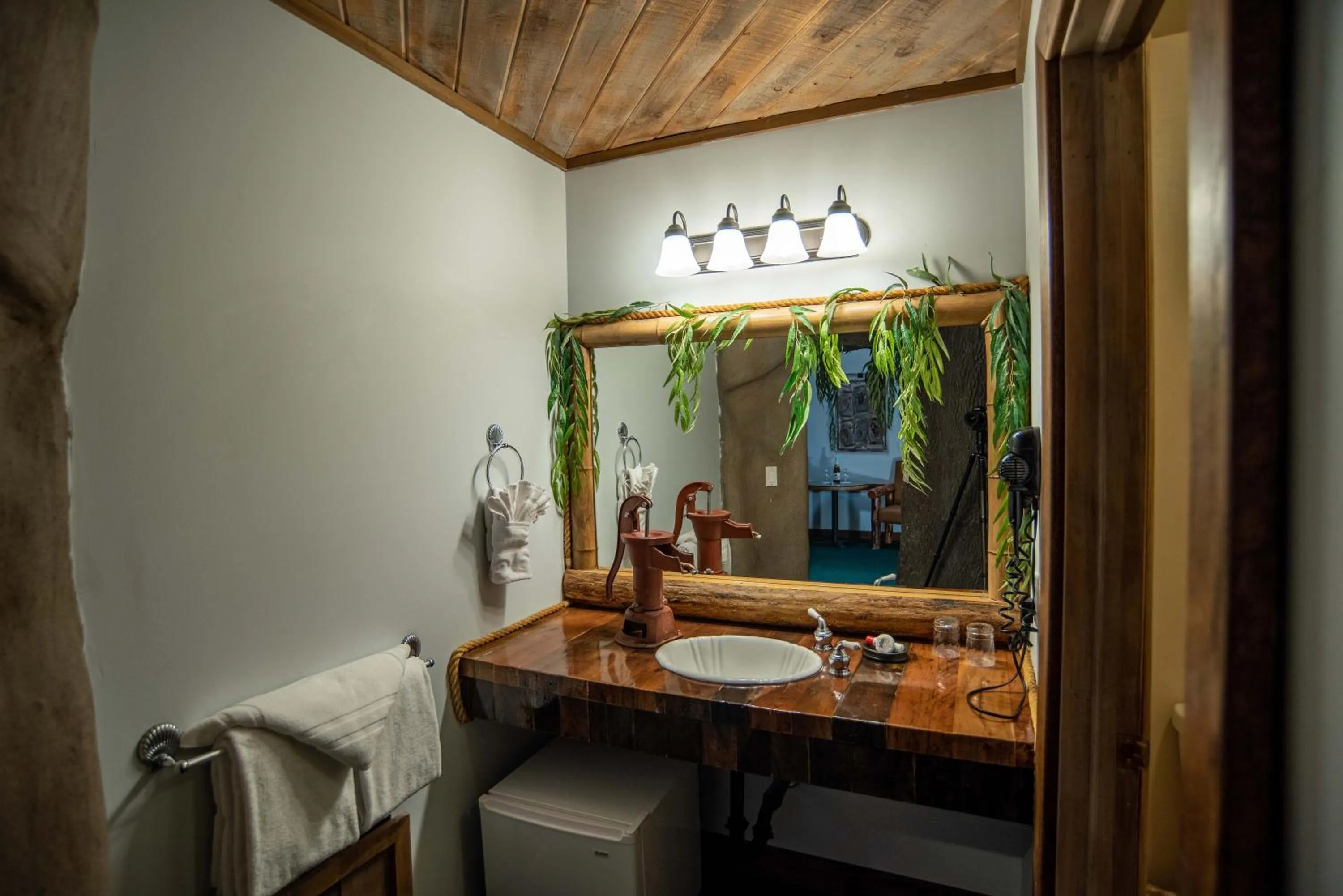 Bathroom in The Anniversary Inn - Logan