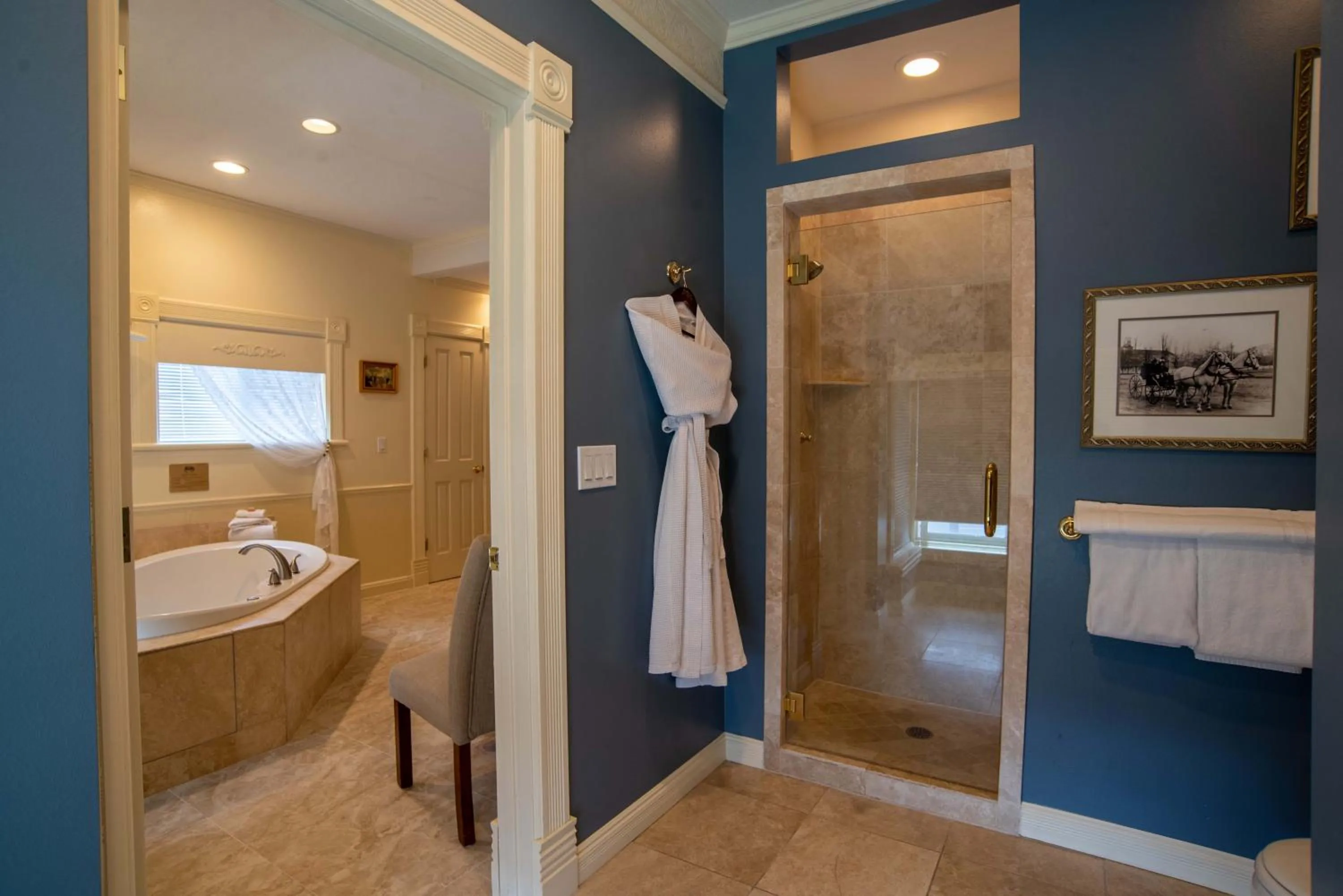 Bathroom in The Anniversary Inn - Logan