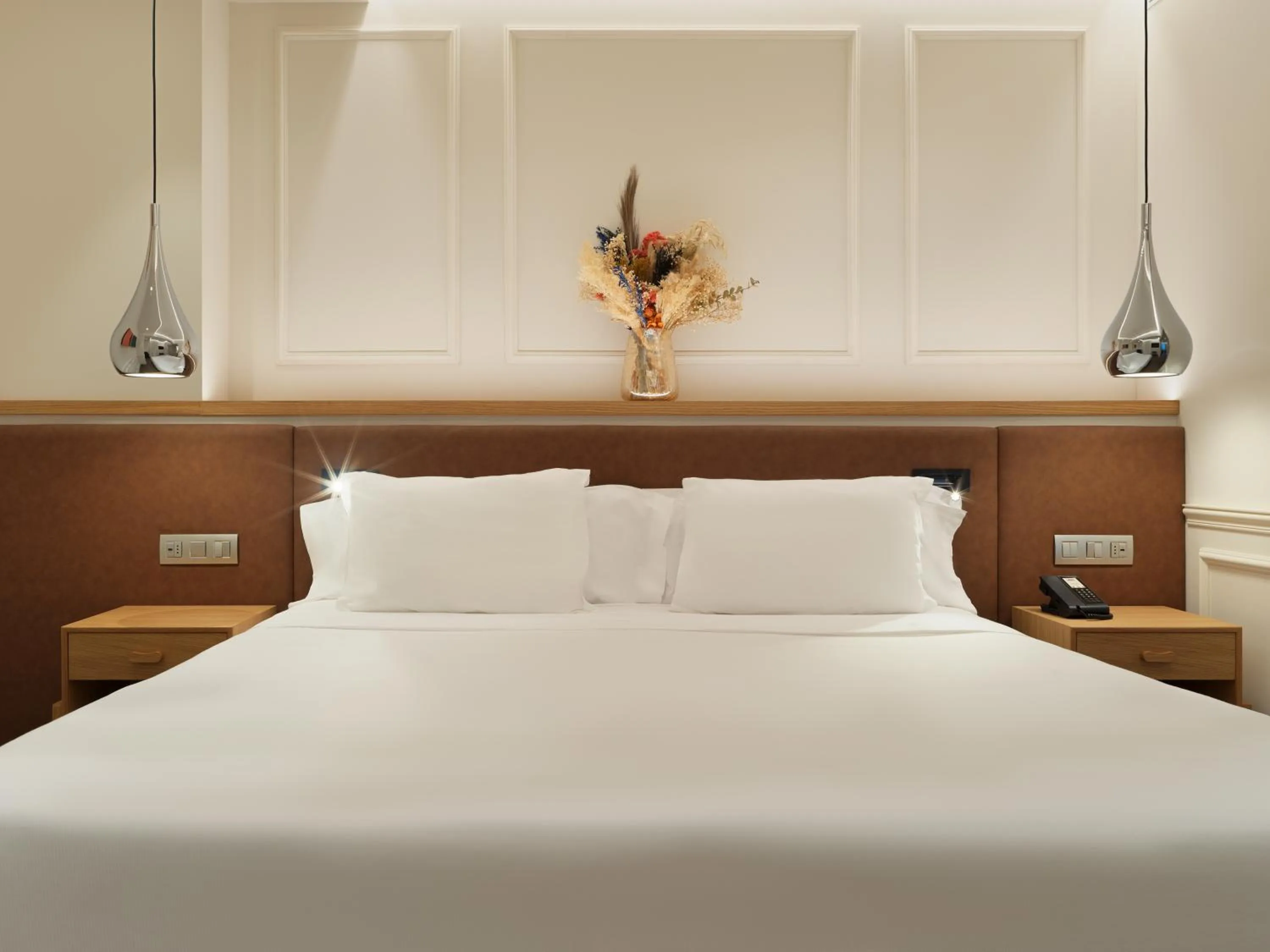 Bedroom, Bed in H10 Universitat