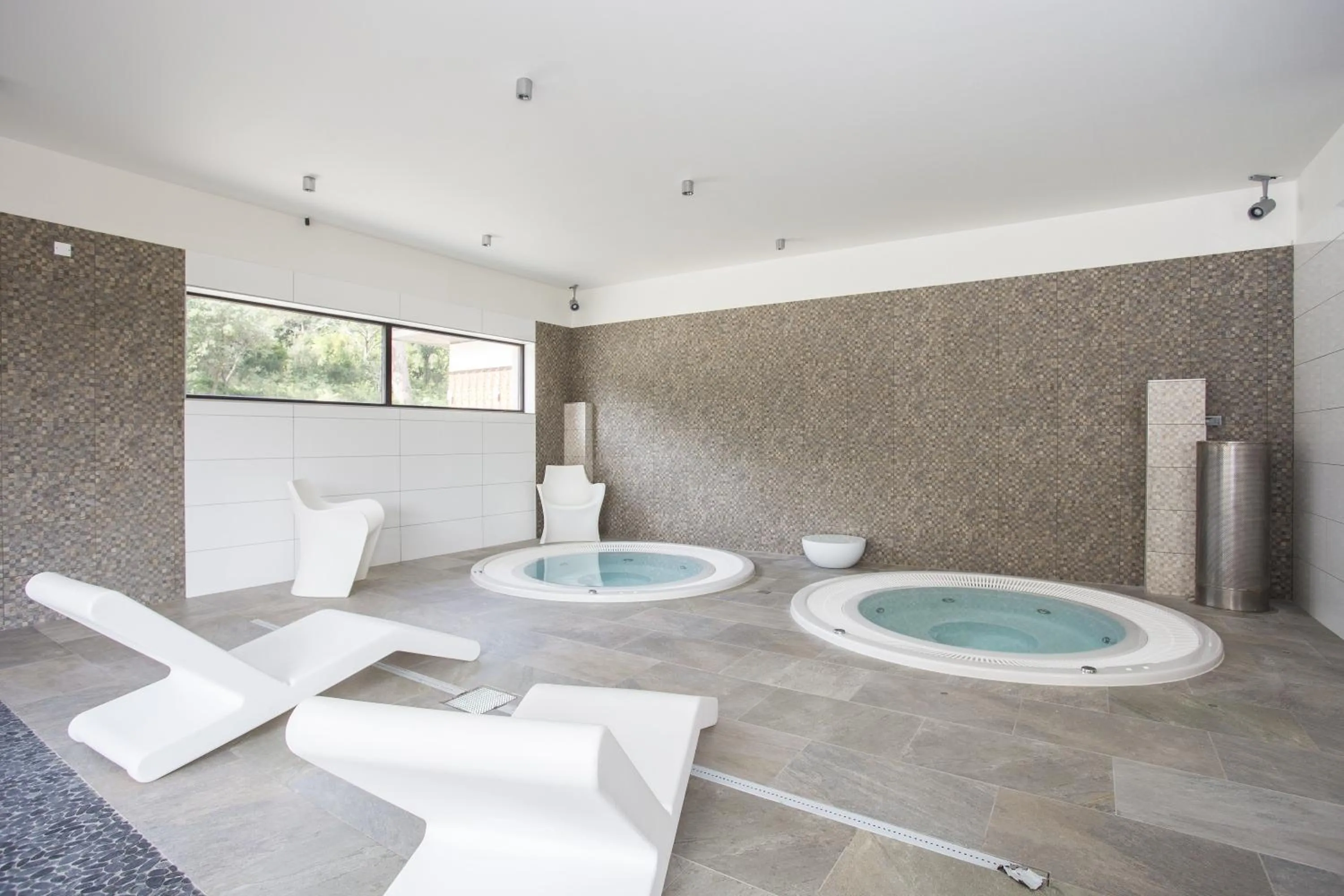 Spa and wellness centre/facilities in Residhotel Résidence Pont du Gard