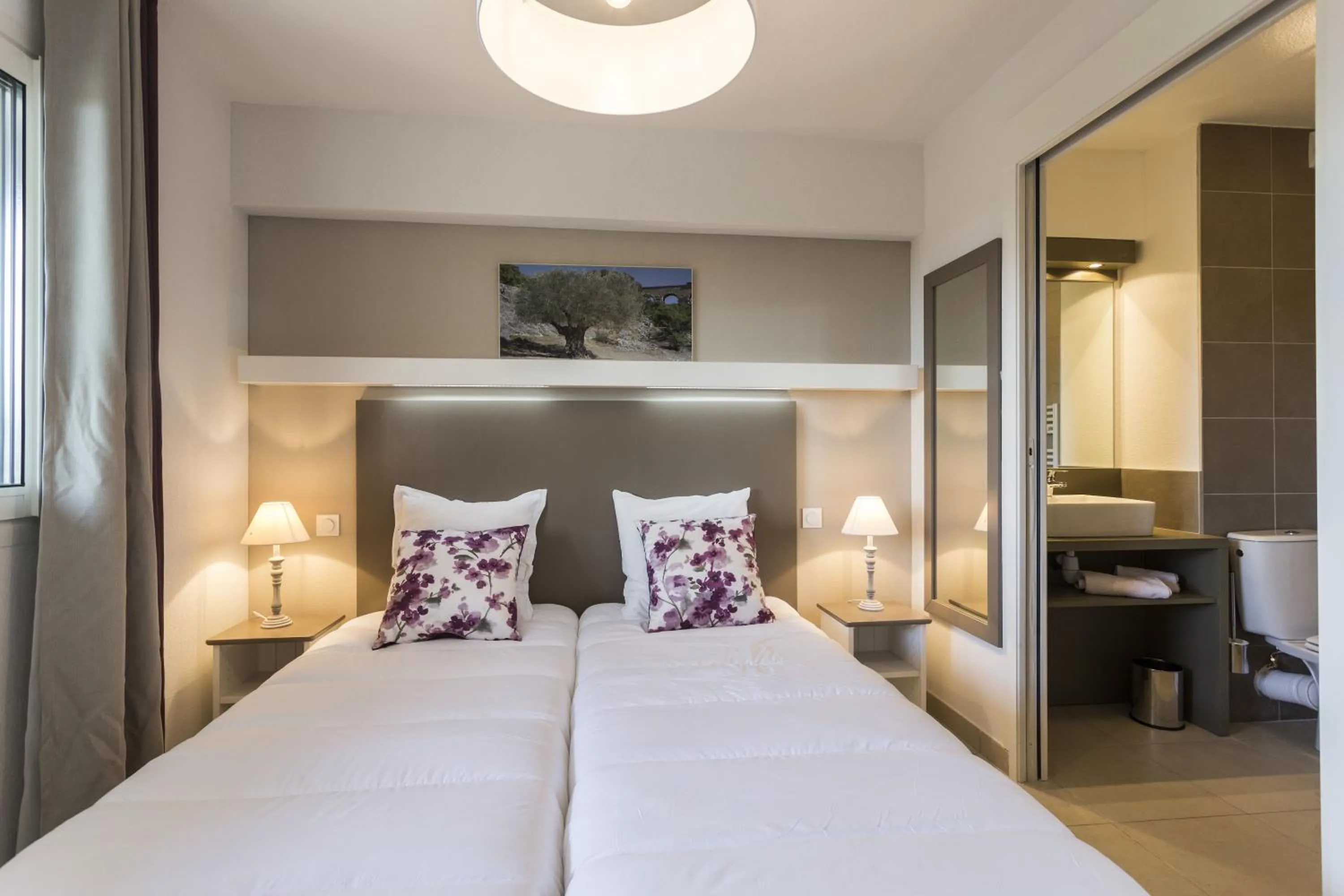 Bedroom, Bed in Residhotel Résidence Pont du Gard