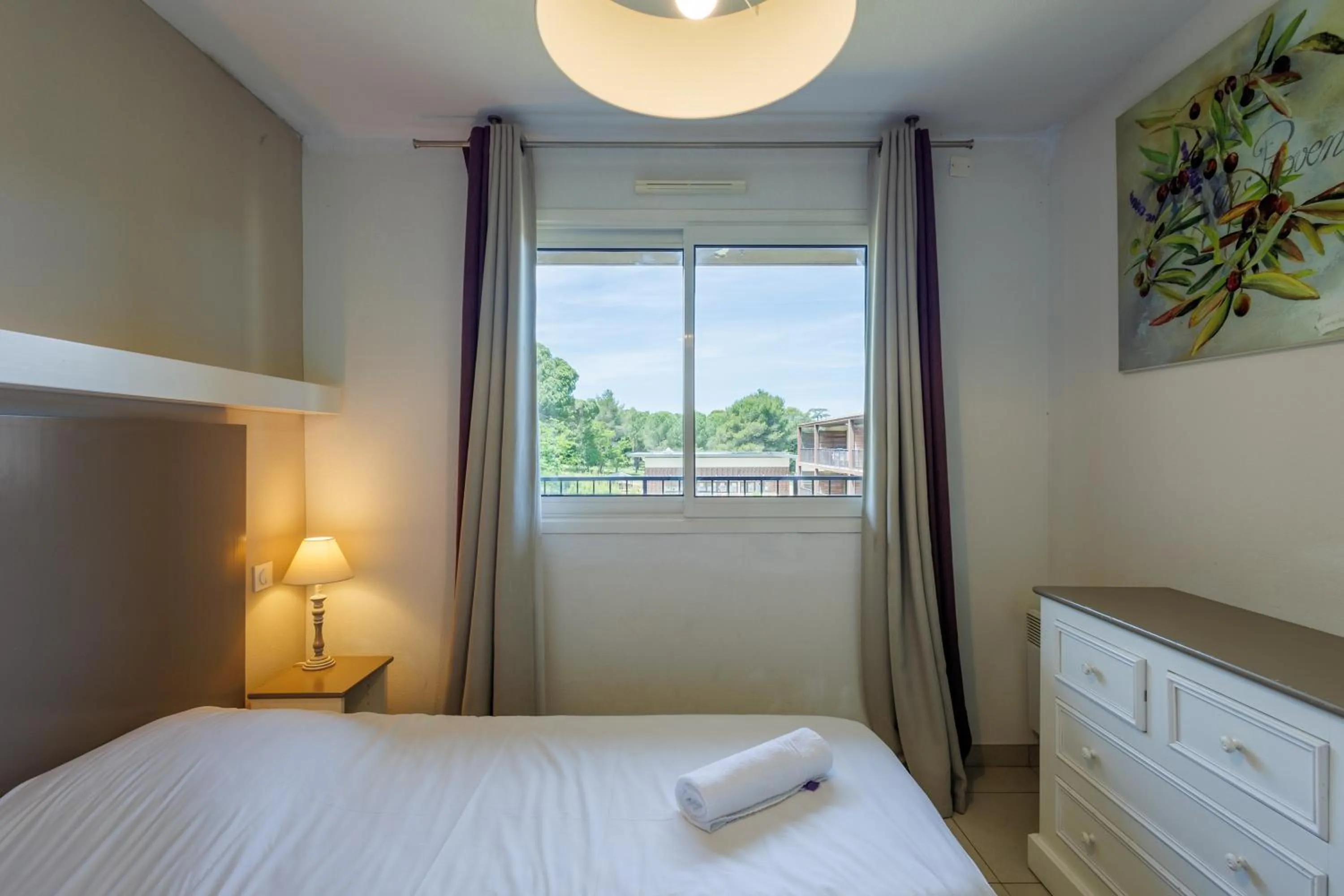 Bedroom, Bed in Residhotel Résidence Pont du Gard