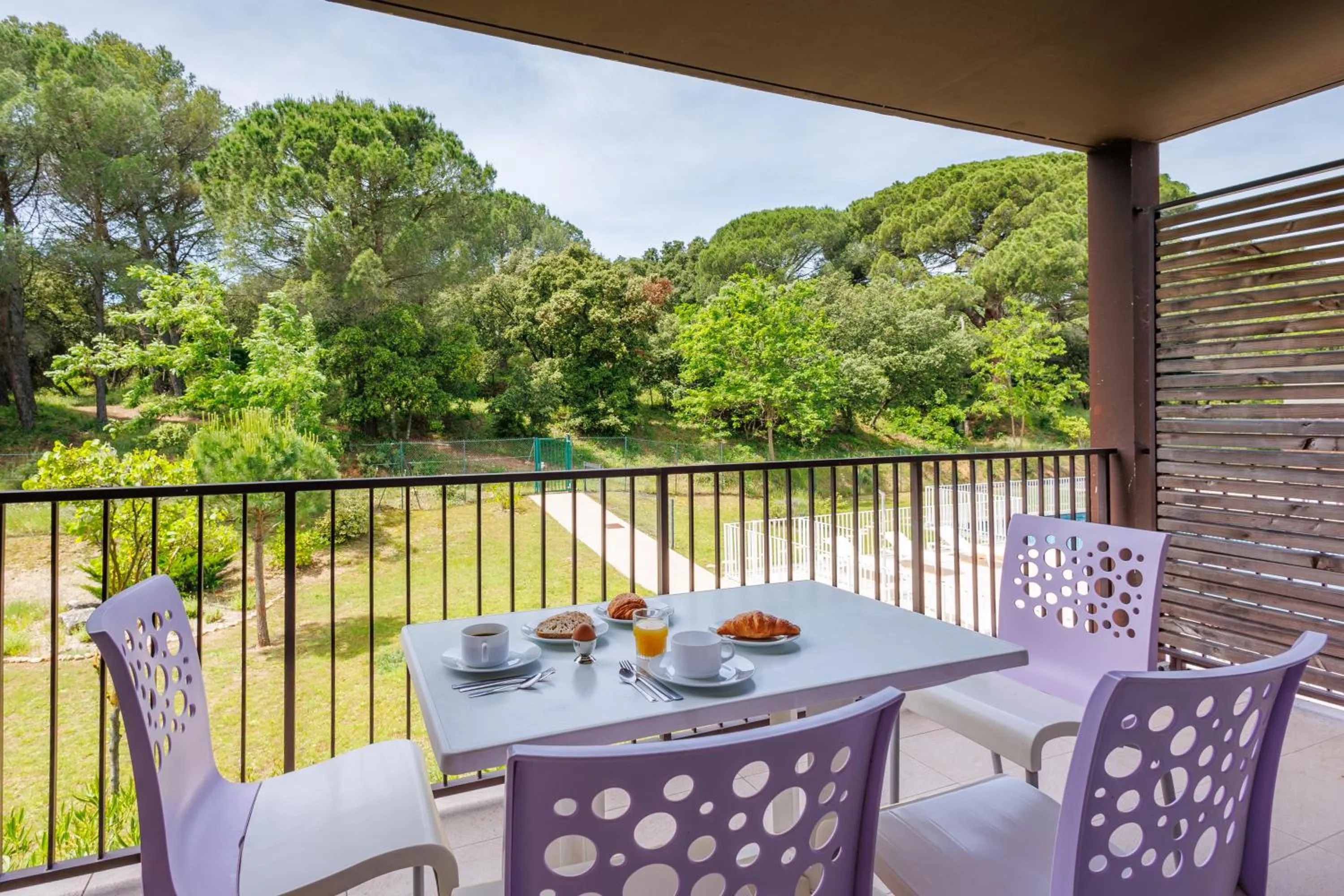 Balcony/Terrace in Residhotel Résidence Pont du Gard
