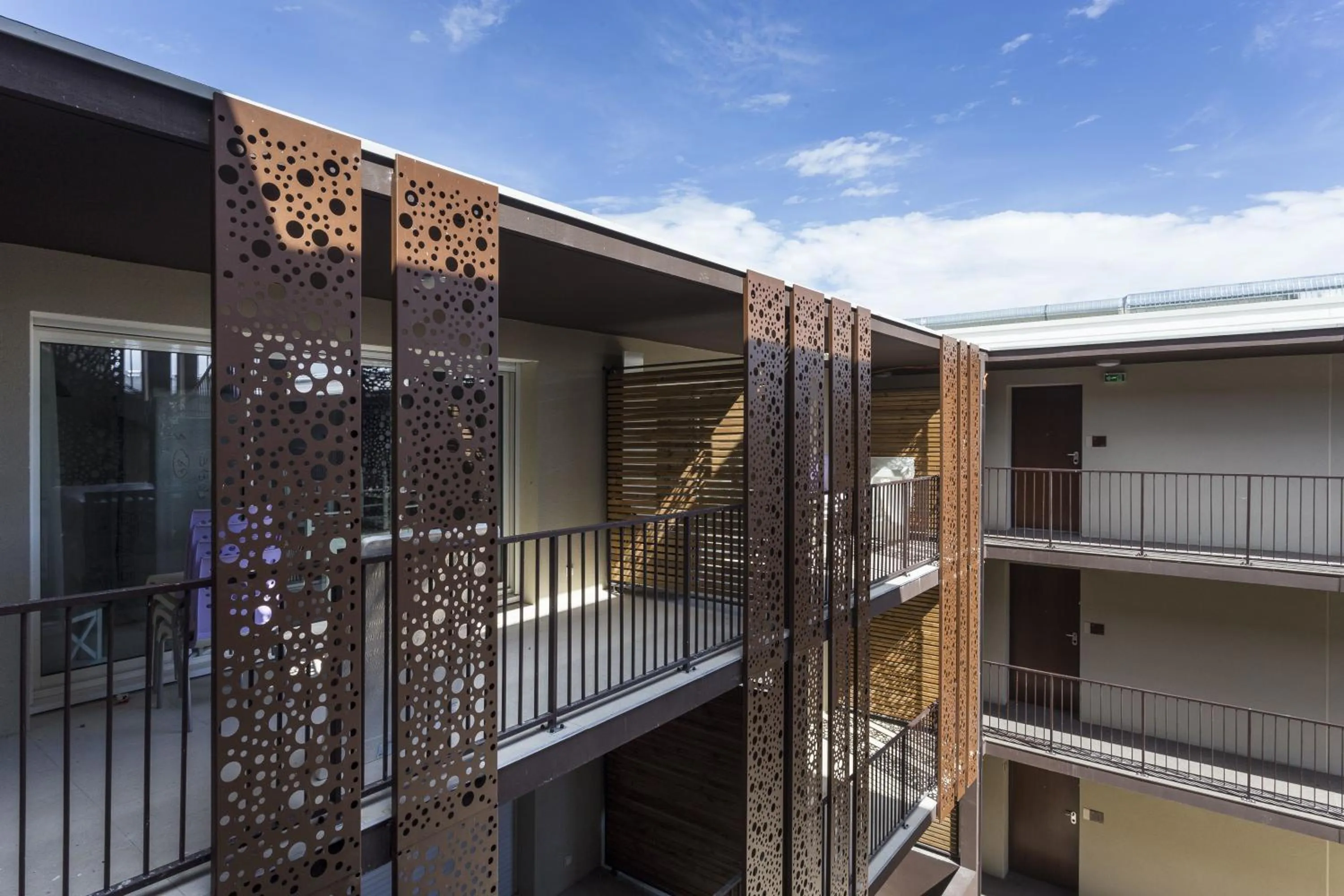 Facade/entrance in Residhotel Résidence Pont du Gard