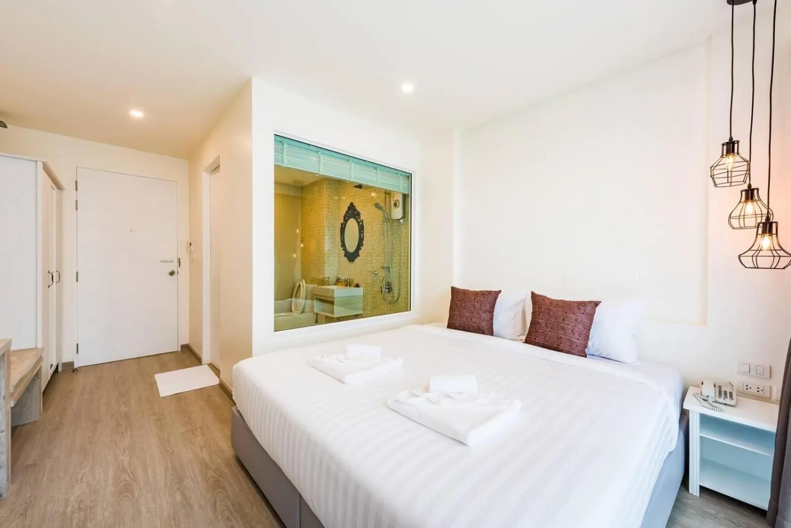 Shower, Bed in LullaBella Hotel Patong