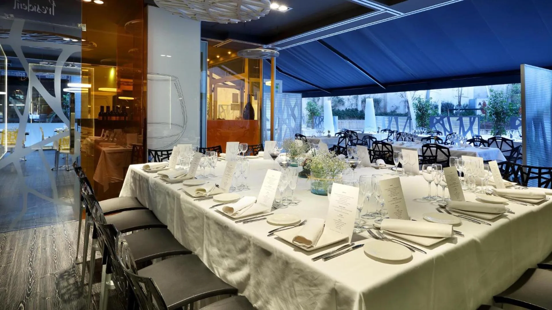 Restaurant/places to eat in Evenia Rossello