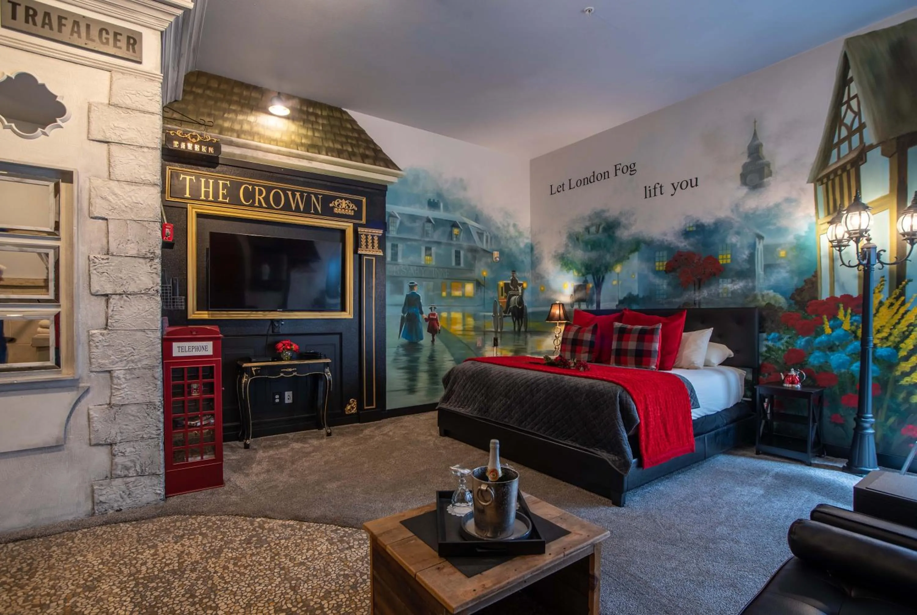 Living room in The Anniversary Inn - Boise