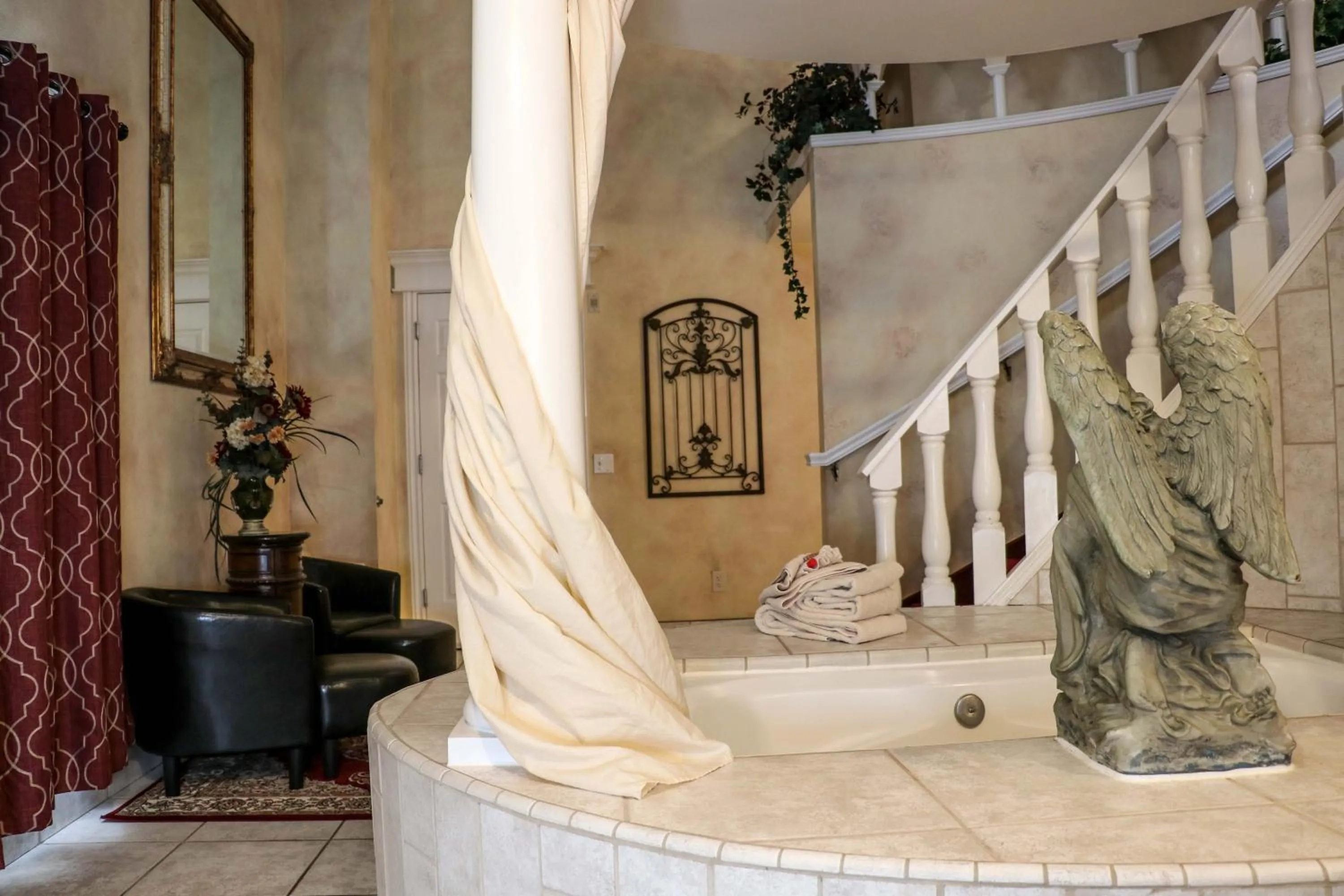 Bath in The Anniversary Inn - Boise