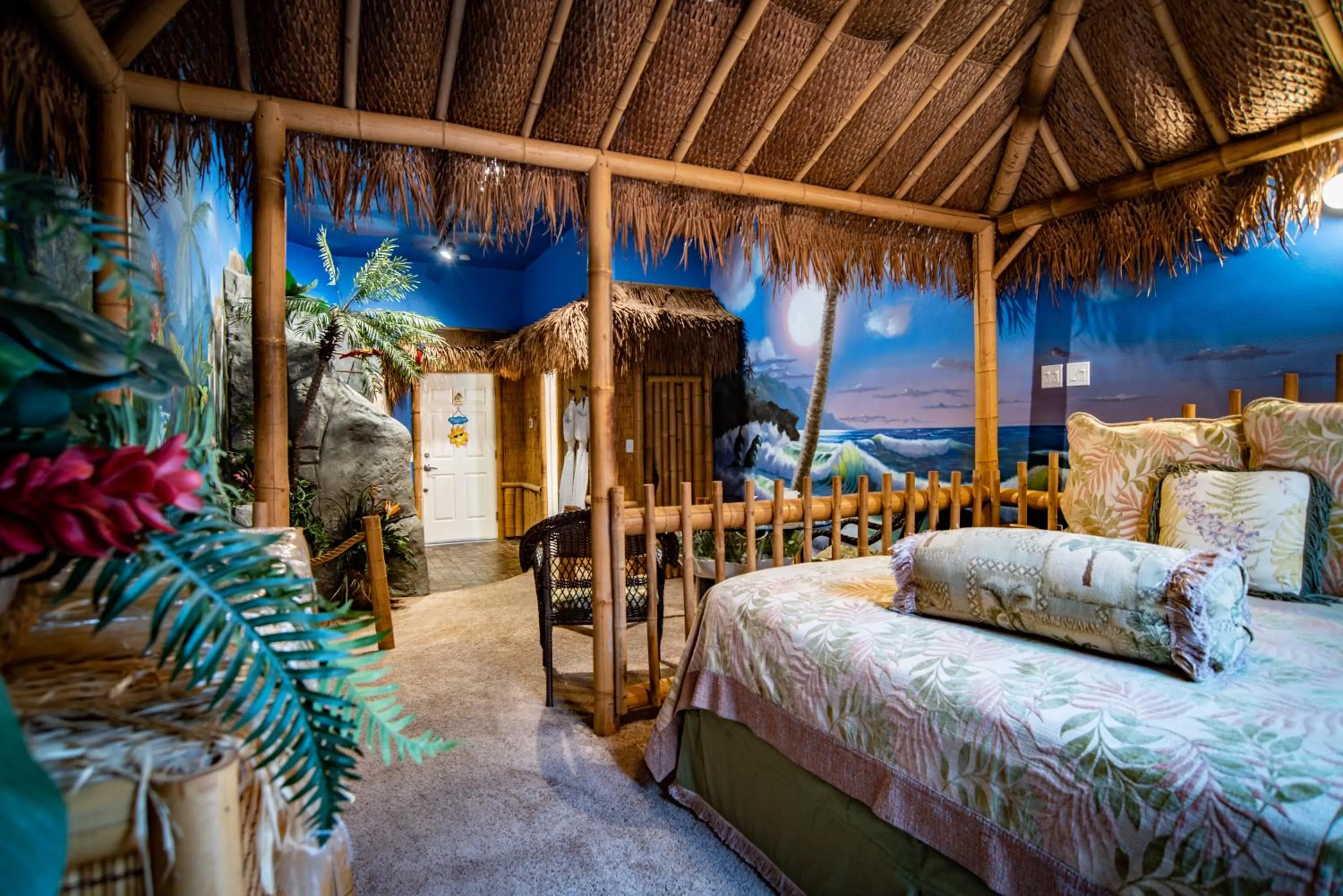 Photo of the whole room, Bed in The Anniversary Inn - Boise