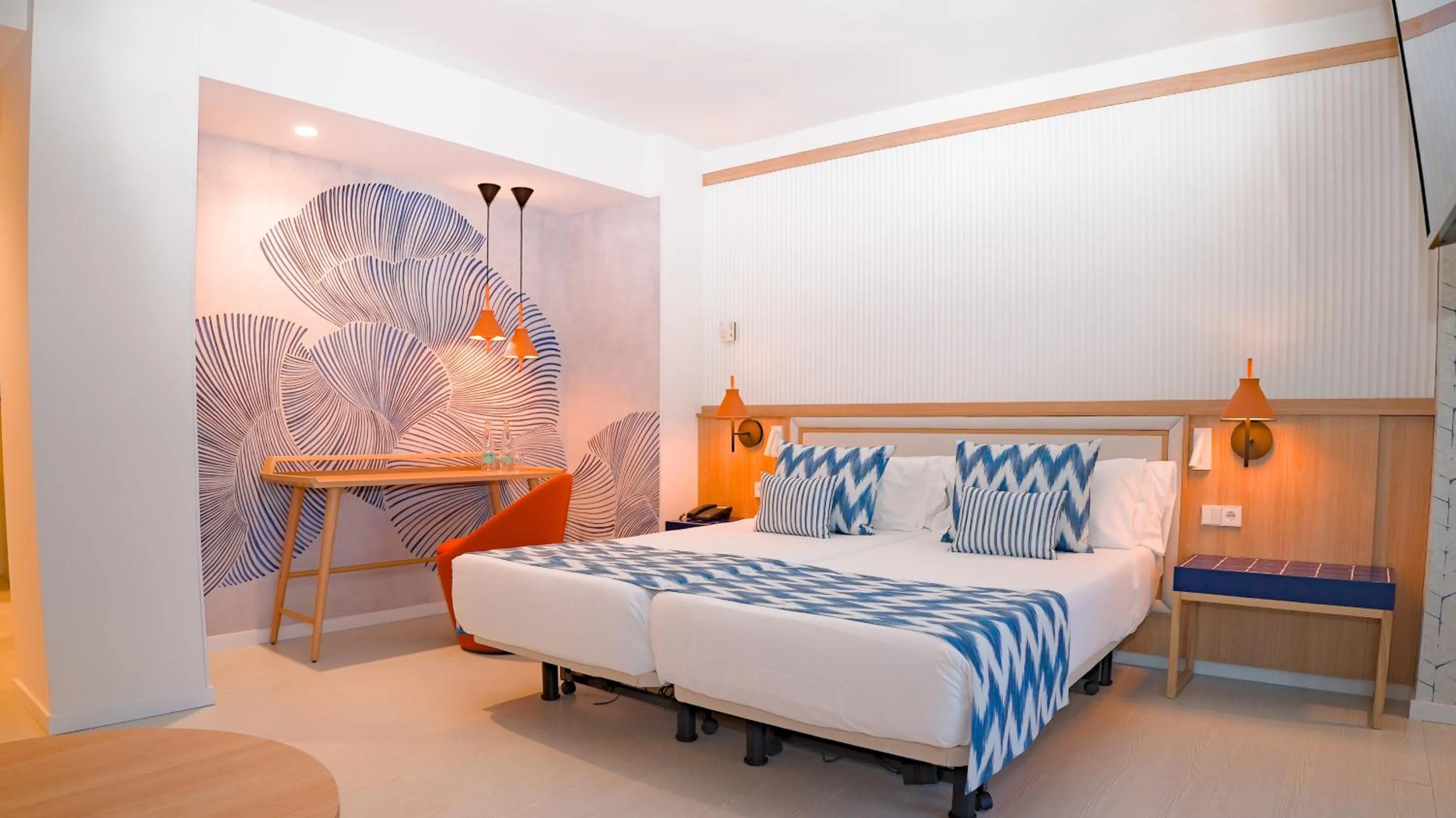 Photo of the whole room, Bed in Isla Mallorca & Spa