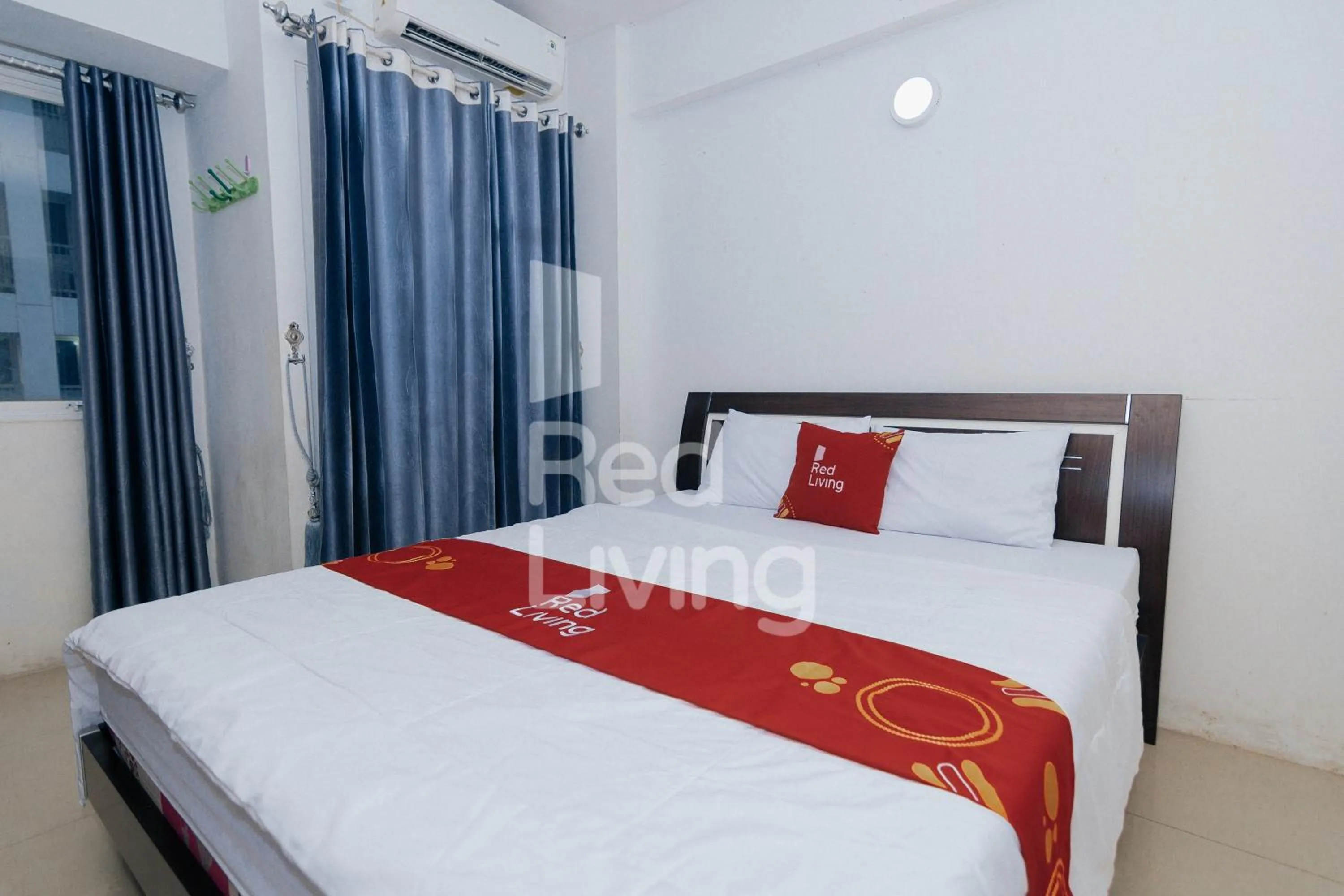 Bed in Redliving Apartemen Grand Sentraland - AT Properti Tower Pink