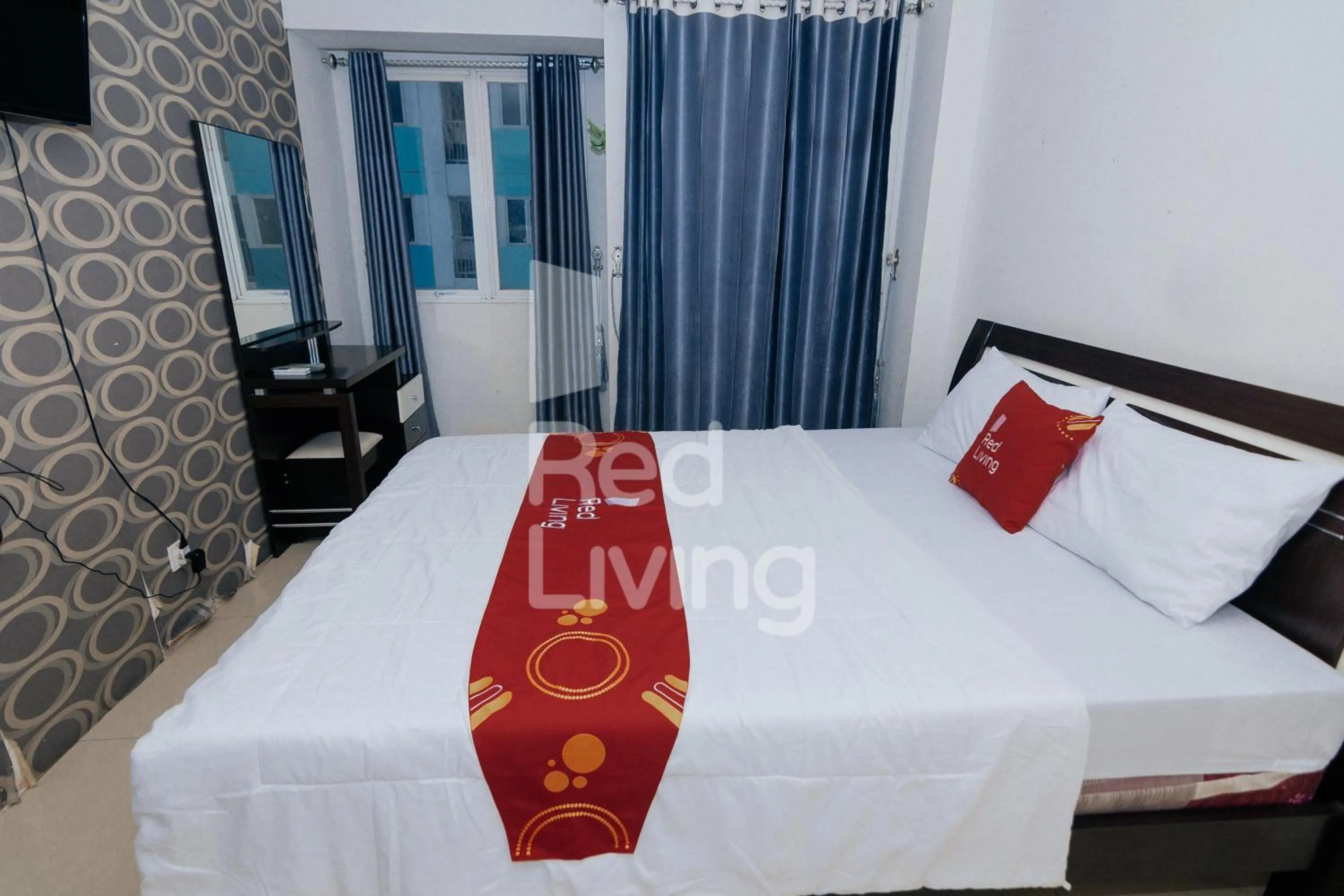 Bed in Redliving Apartemen Grand Sentraland - AT Properti Tower Pink