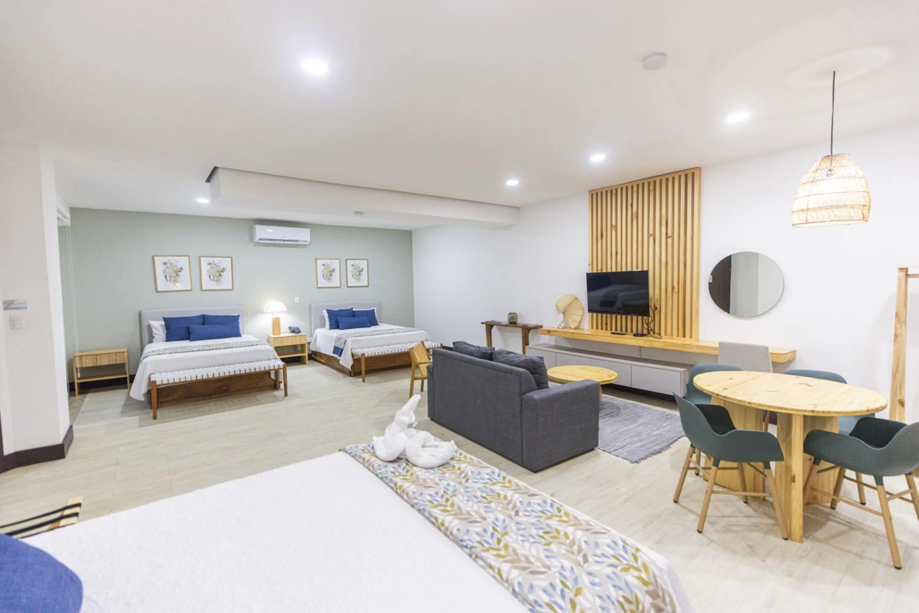 Bed in Paradise Bay Hotel Boutique