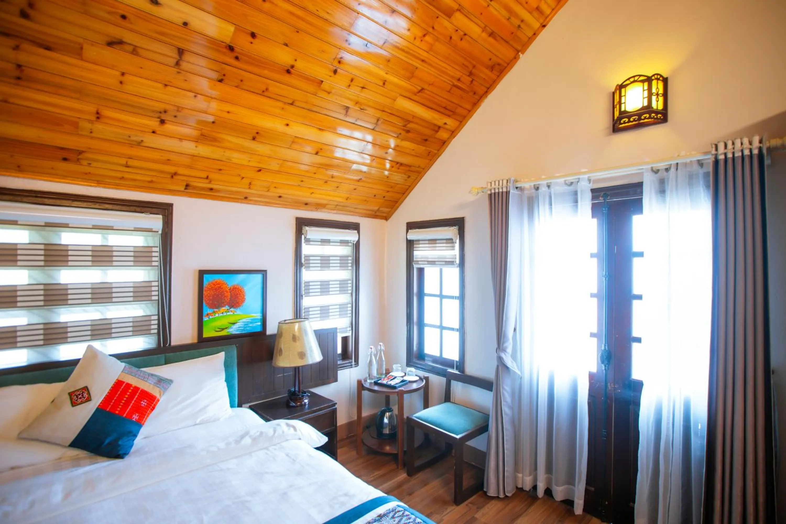 Communal lounge/ TV room, Bed in Le Boutique Sapa Hotel