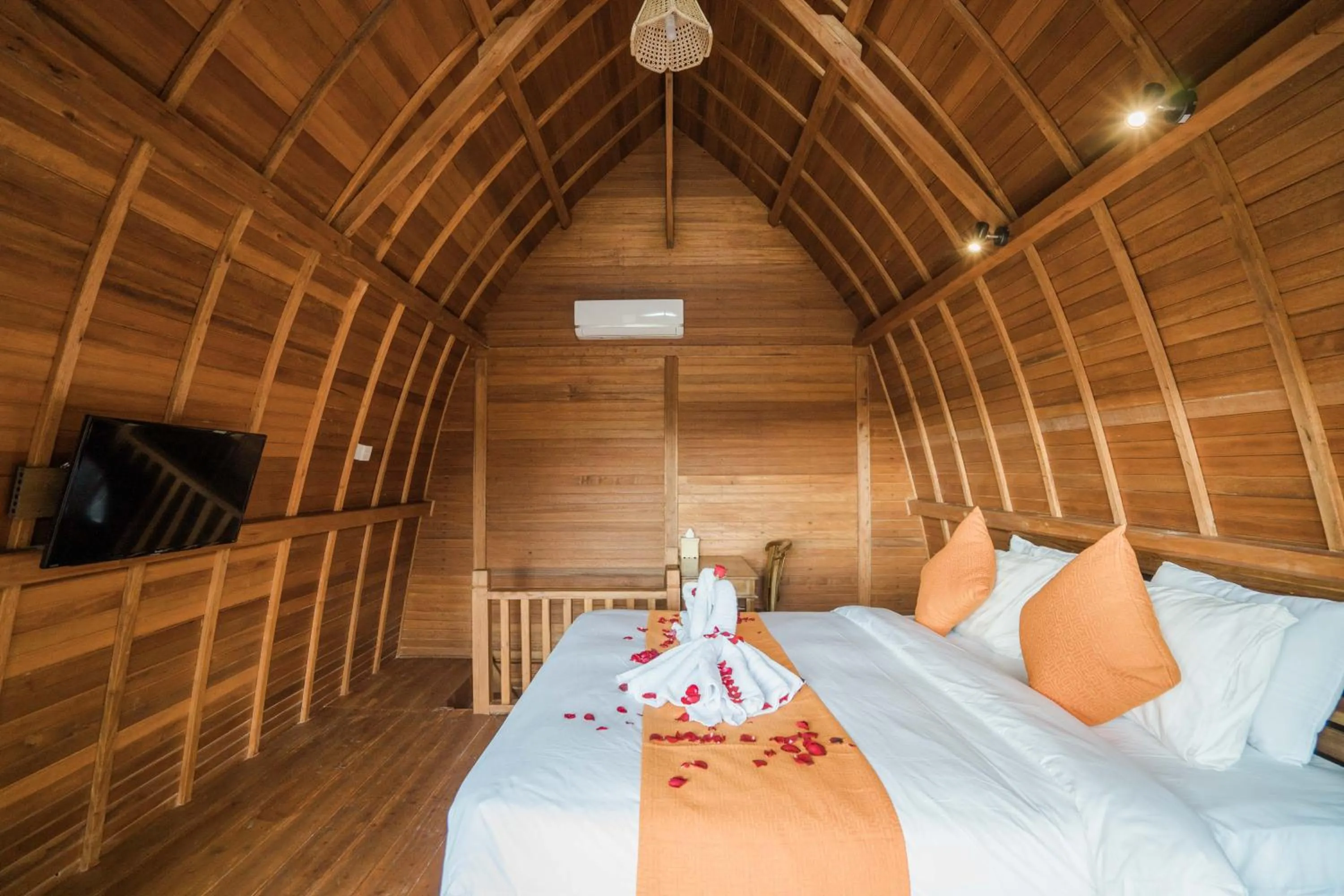 Bedroom, Bed in Andi Beach House