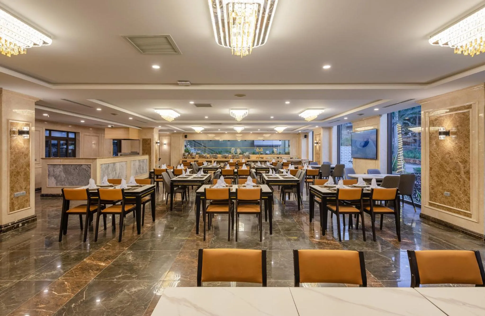 Restaurant/places to eat in Aquasun Hotel Phu Quoc