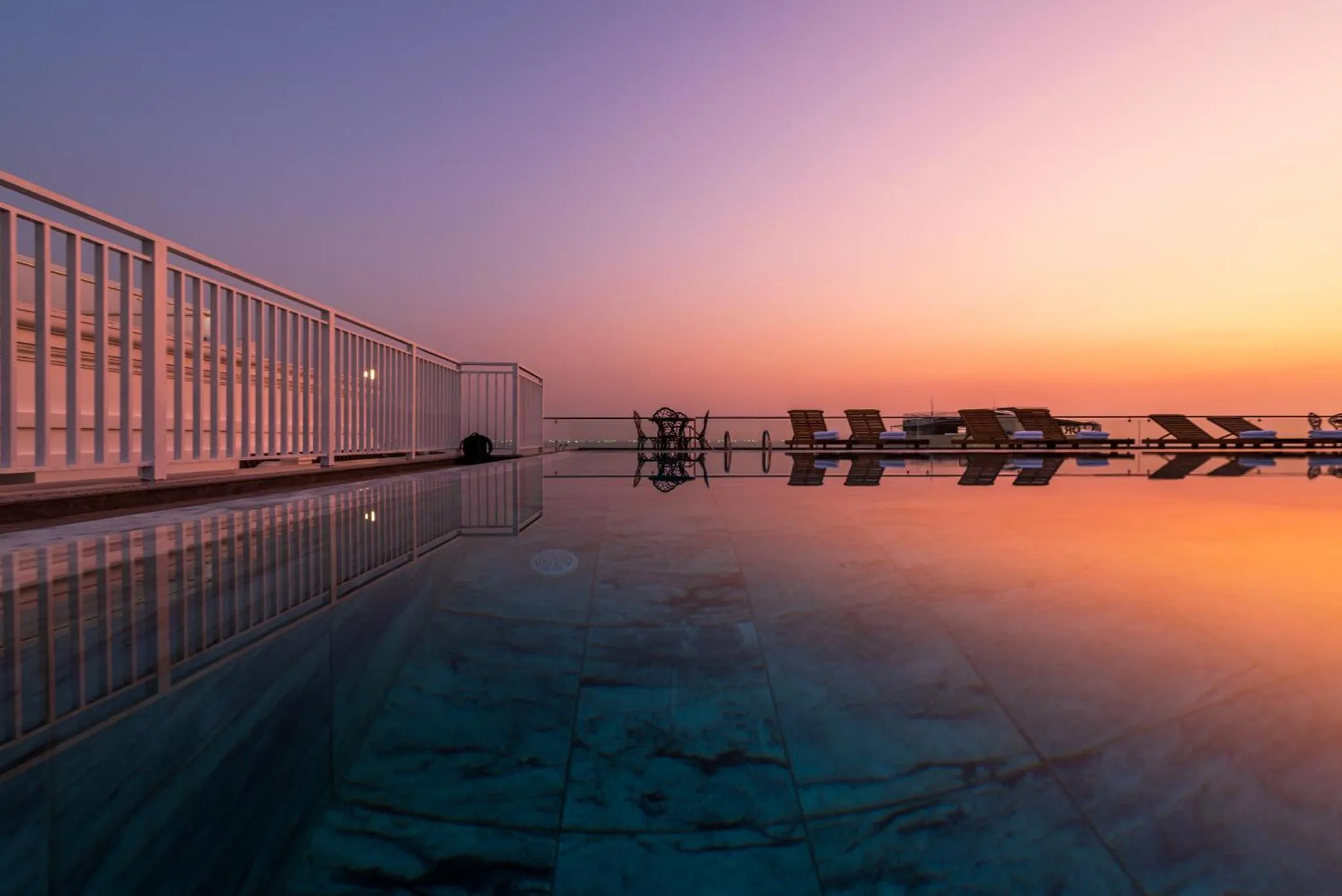 Swimming pool in Aquasun Hotel Phu Quoc