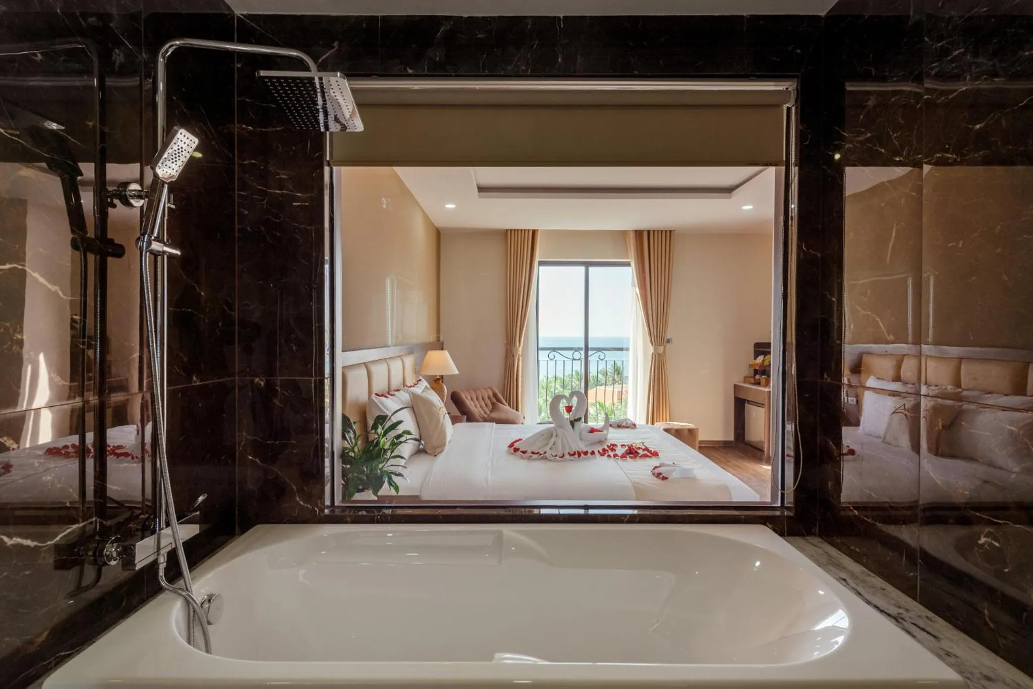 Bathroom, Bed in Aquasun Hotel Phu Quoc
