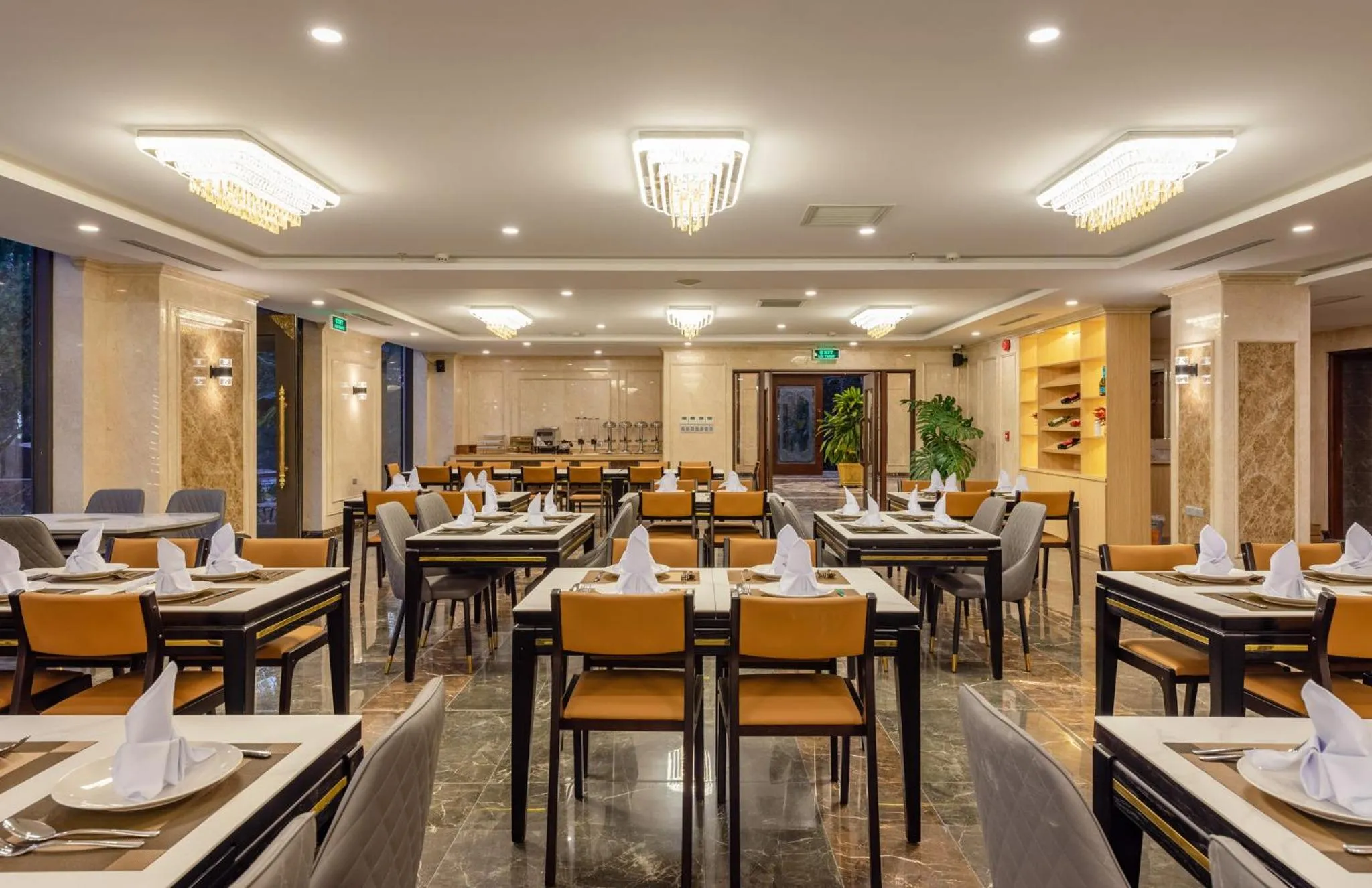 Restaurant/places to eat in Aquasun Hotel Phu Quoc