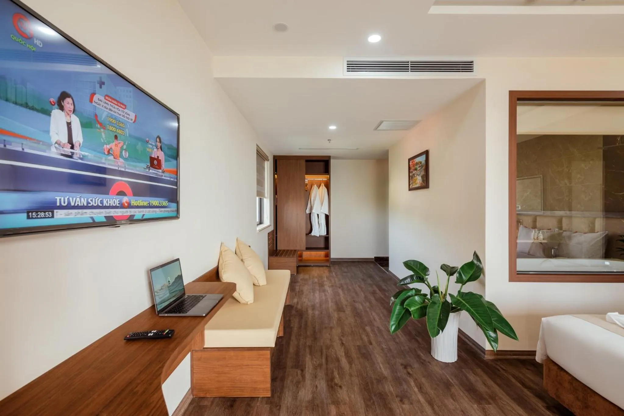 TV and multimedia, Bed in Aquasun Hotel Phu Quoc