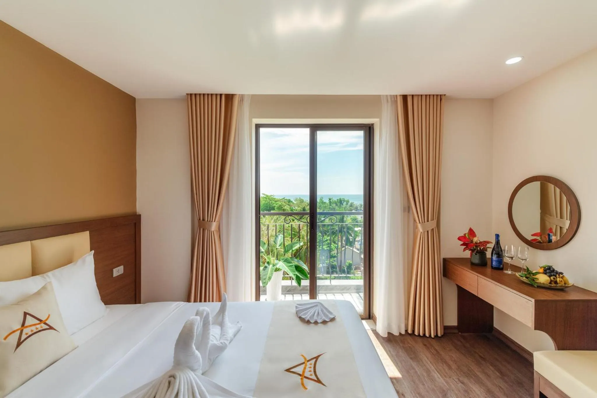 Bed in Aquasun Hotel Phu Quoc