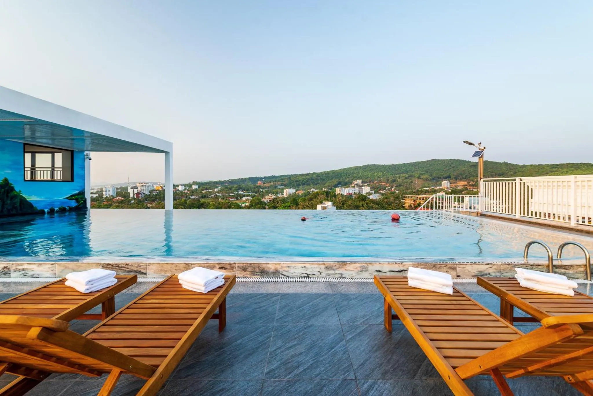 Swimming pool in Aquasun Hotel Phu Quoc