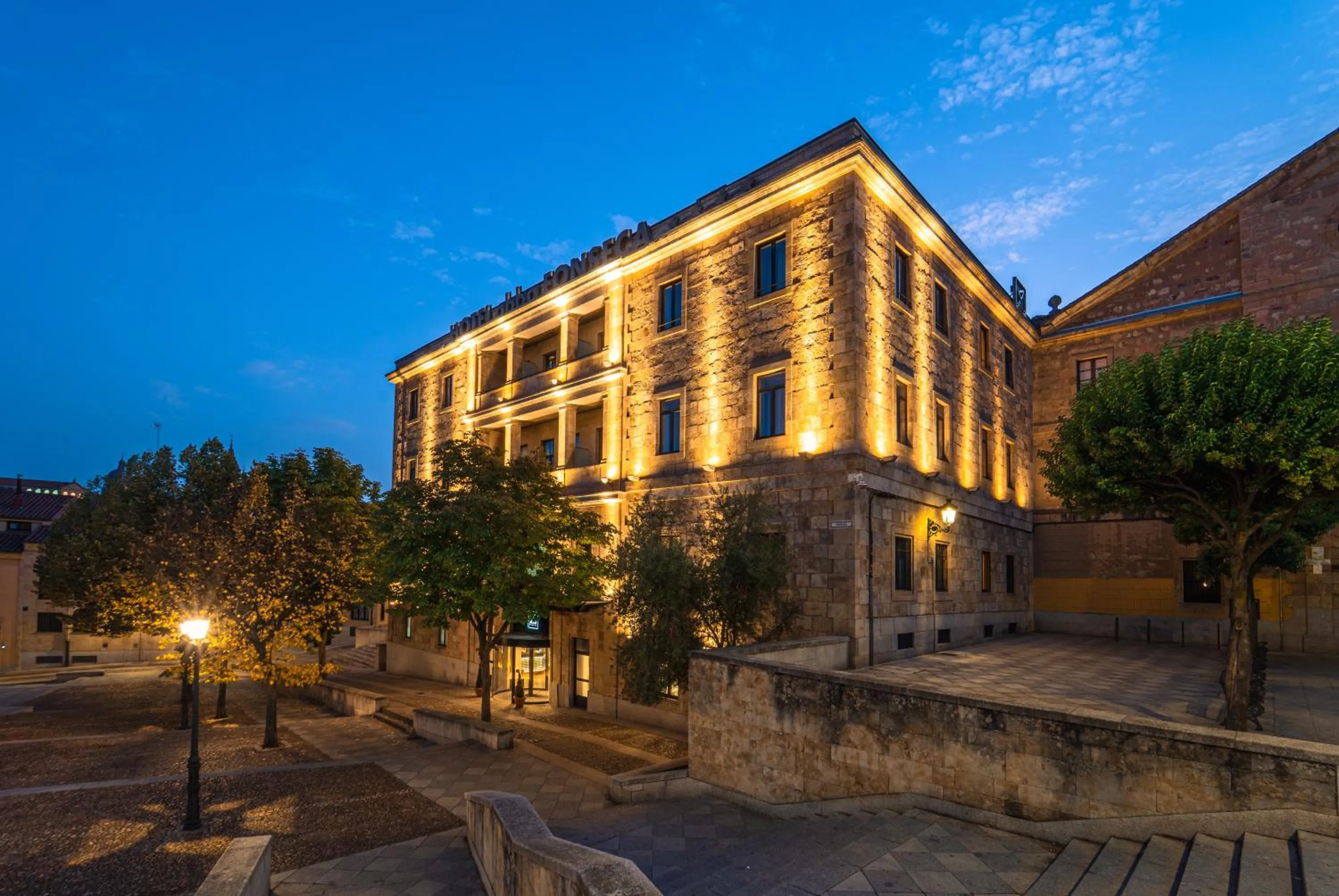 Property building in Abba Fonseca