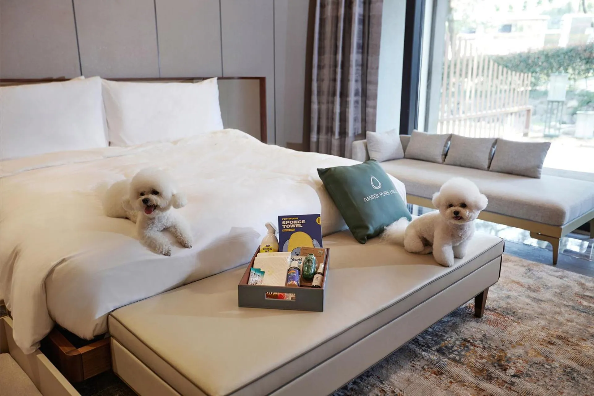 Decorative detail, Bed in Amber Pure Hill Hotels & Resorts Jeju