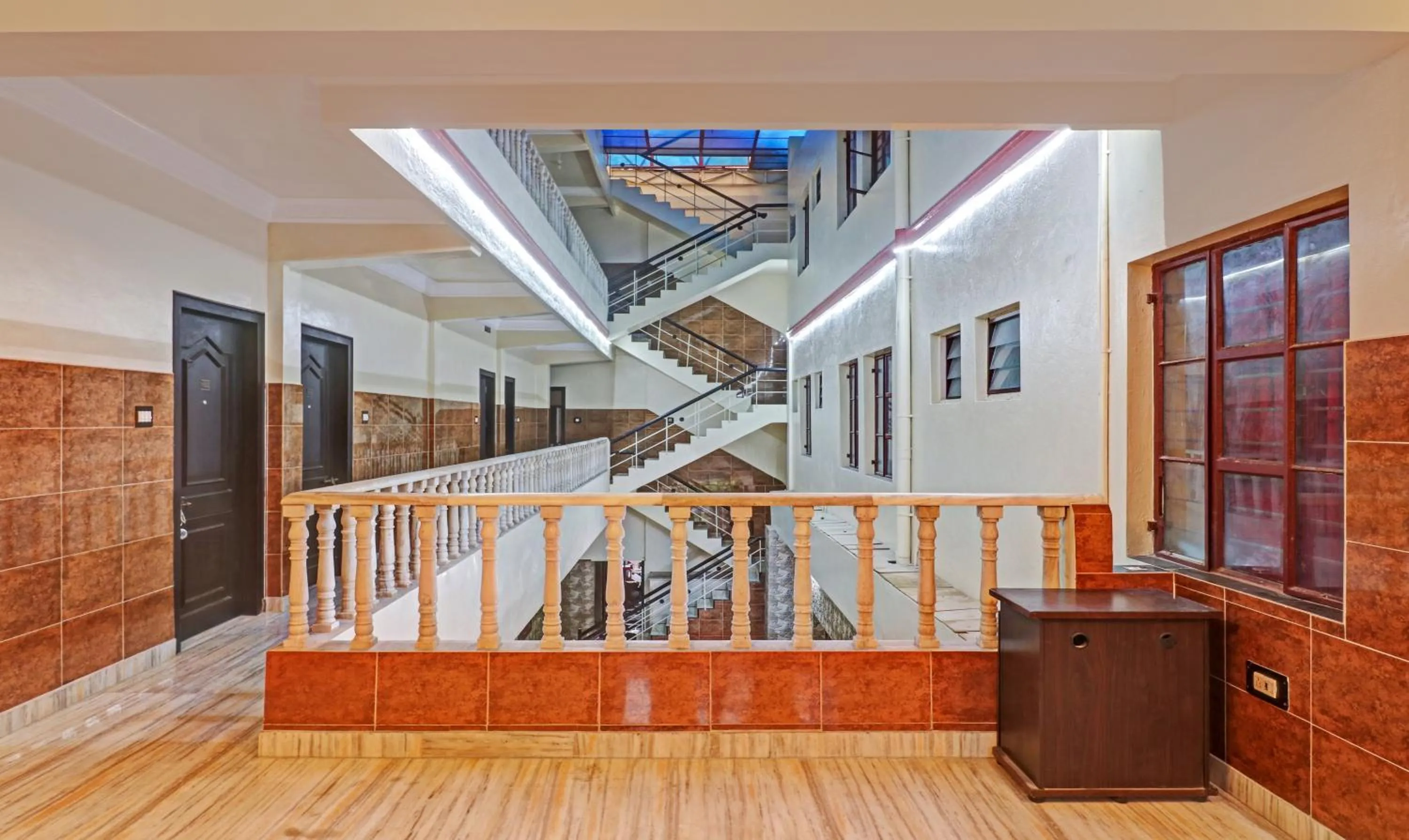 Lobby or reception in Itsy Hotels Hill Town, 500 Mtrs From Madikeri Fort