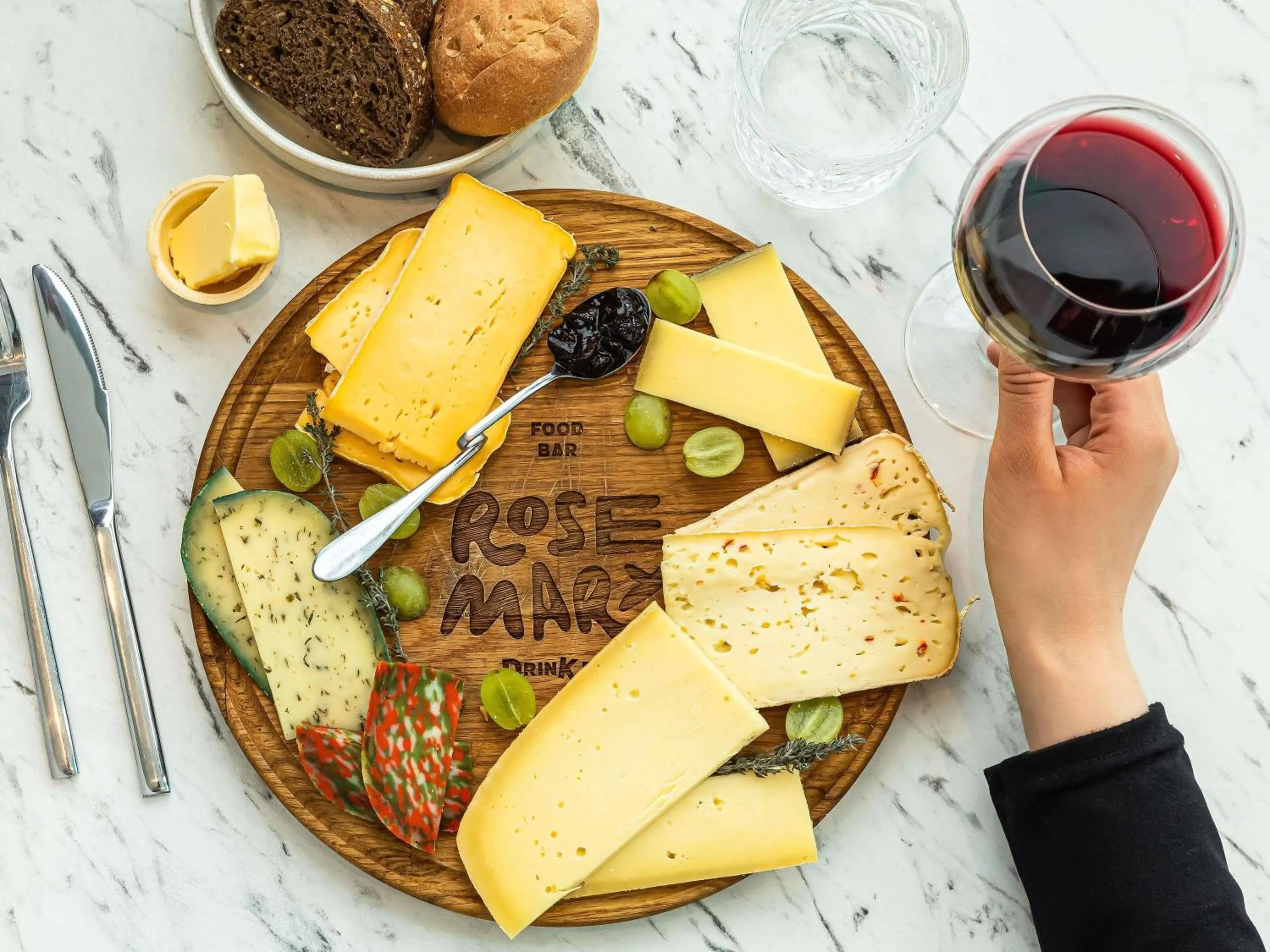 Lounge or bar in Mercure Dunkerque Centre Gare