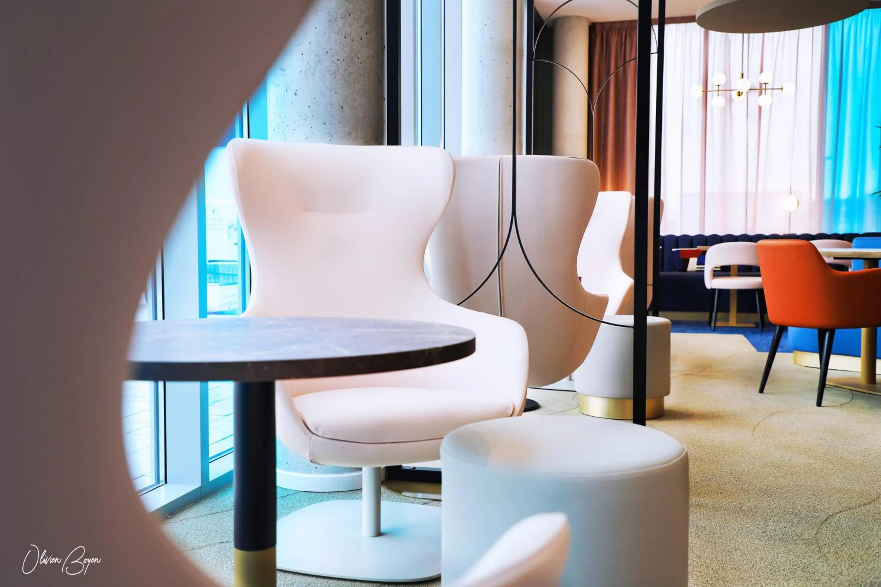 Lounge or bar in Mercure Dunkerque Centre Gare