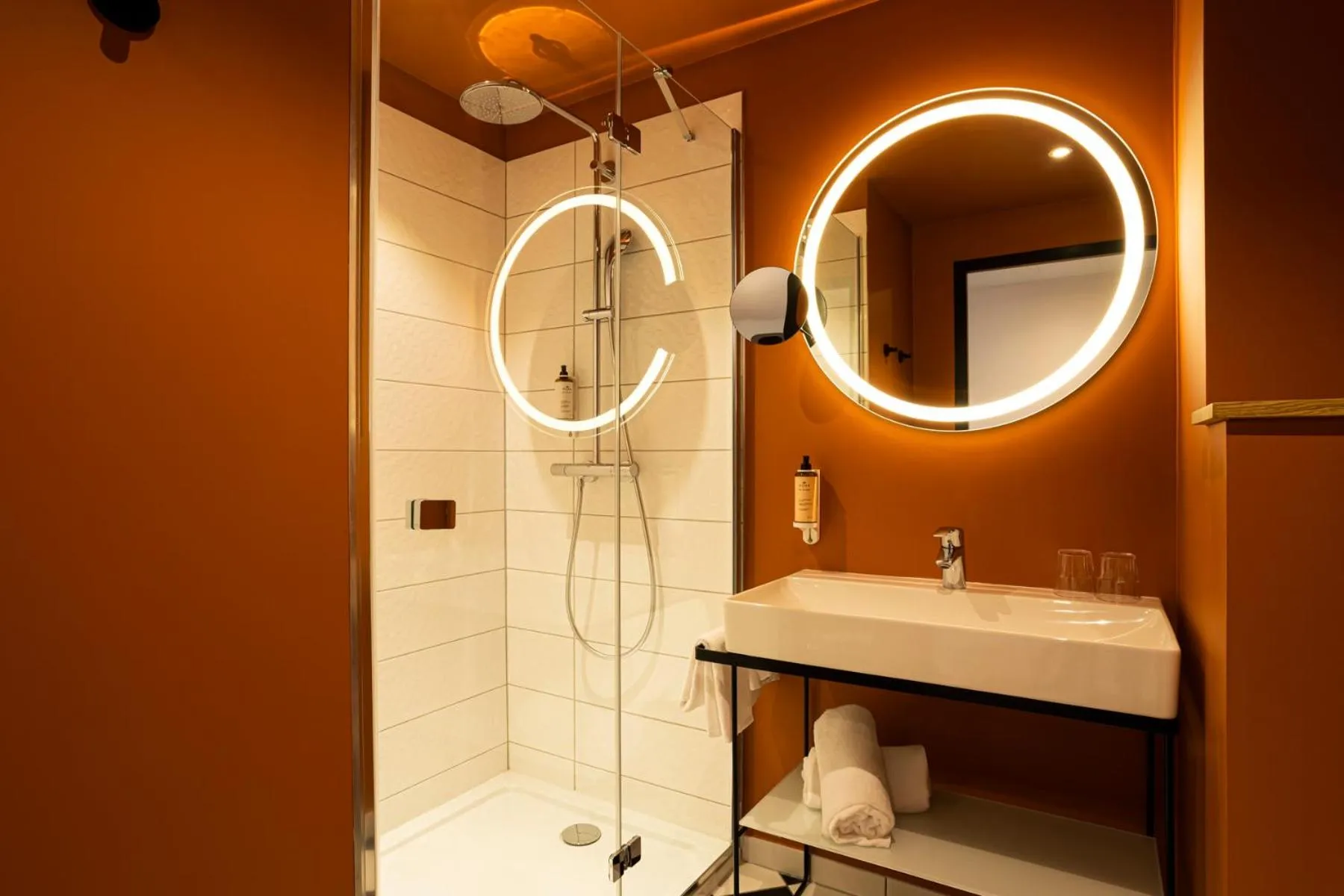 Shower in Mercure Dunkerque Centre Gare