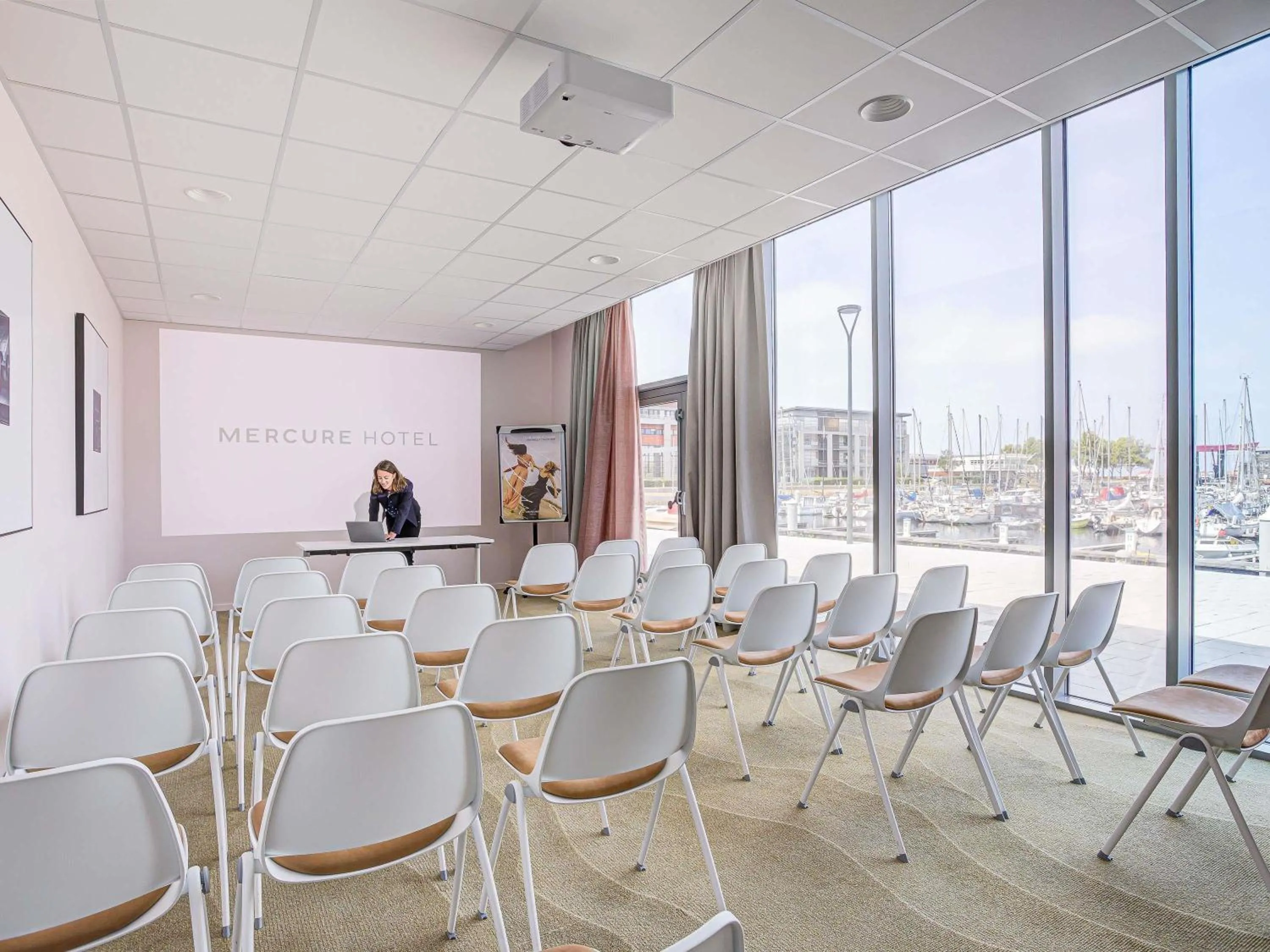 Meeting/conference room in Mercure Dunkerque Centre Gare