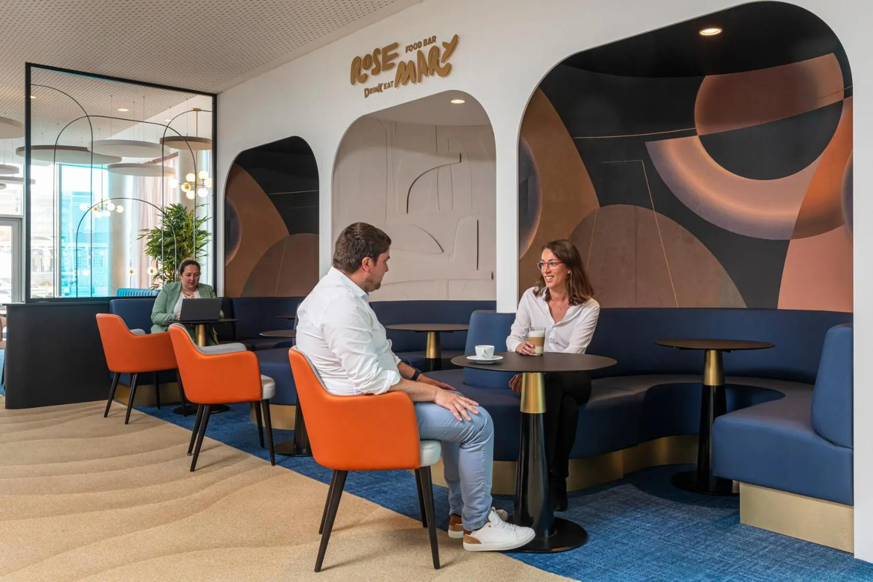 Lounge or bar in Mercure Dunkerque Centre Gare