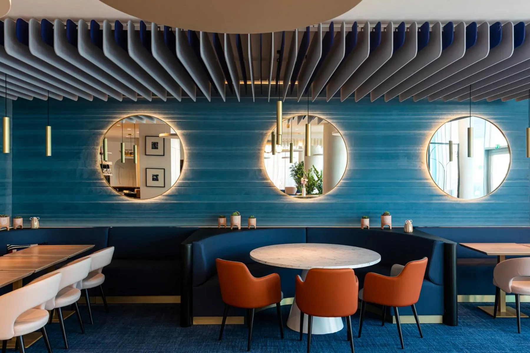 Restaurant/places to eat in Mercure Dunkerque Centre Gare