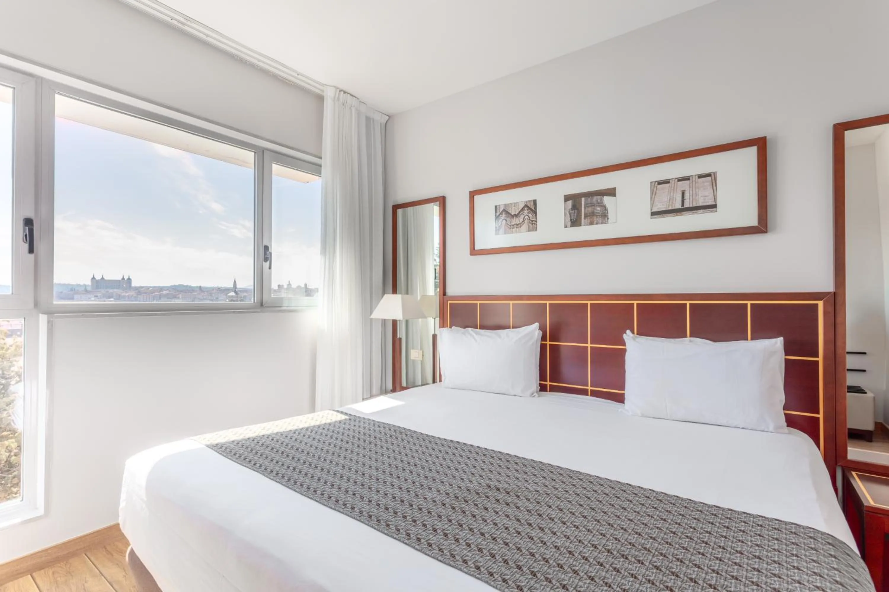 Bedroom, Bed in Eurostars Toledo