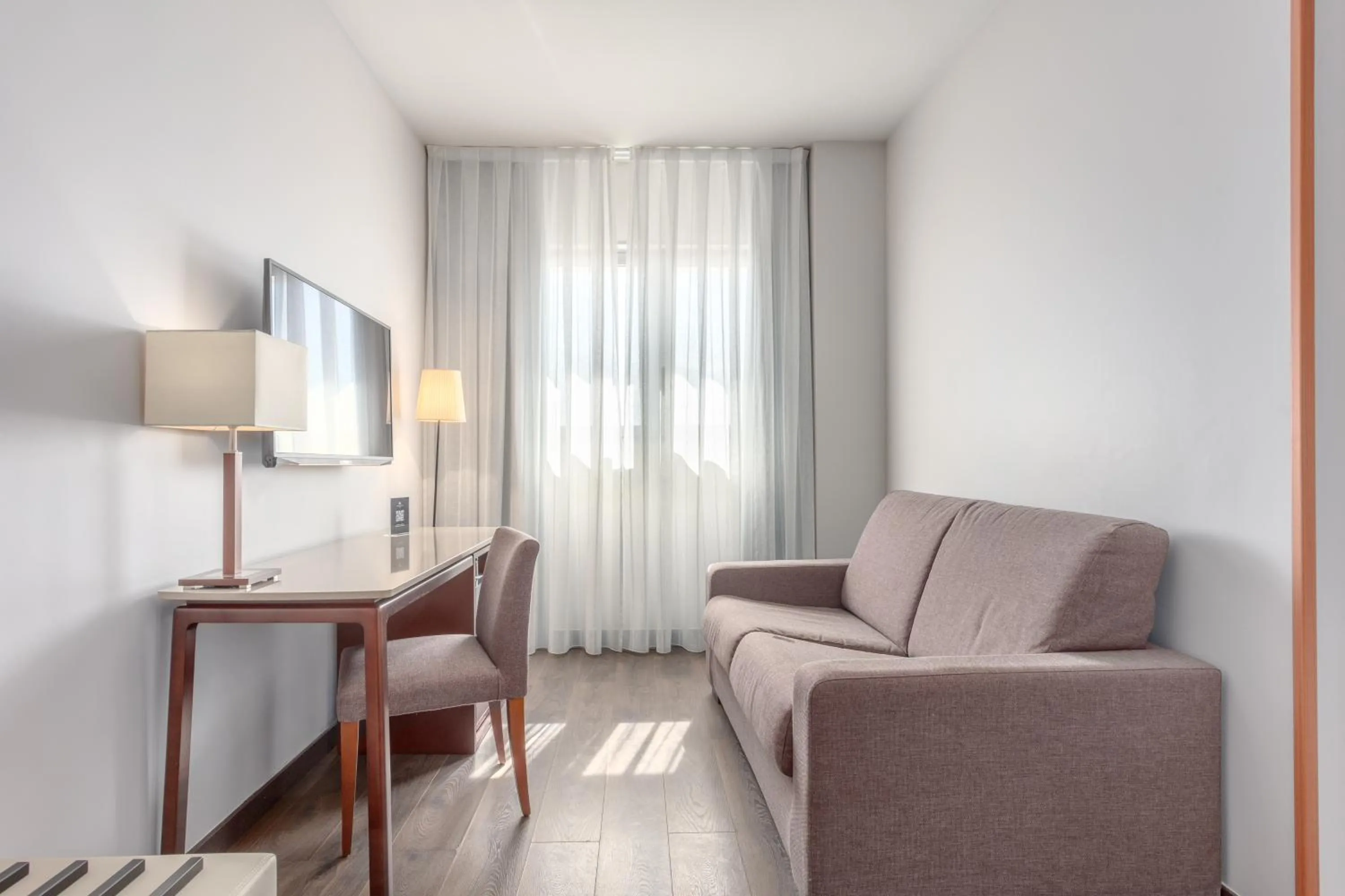 Living room in Eurostars Toledo