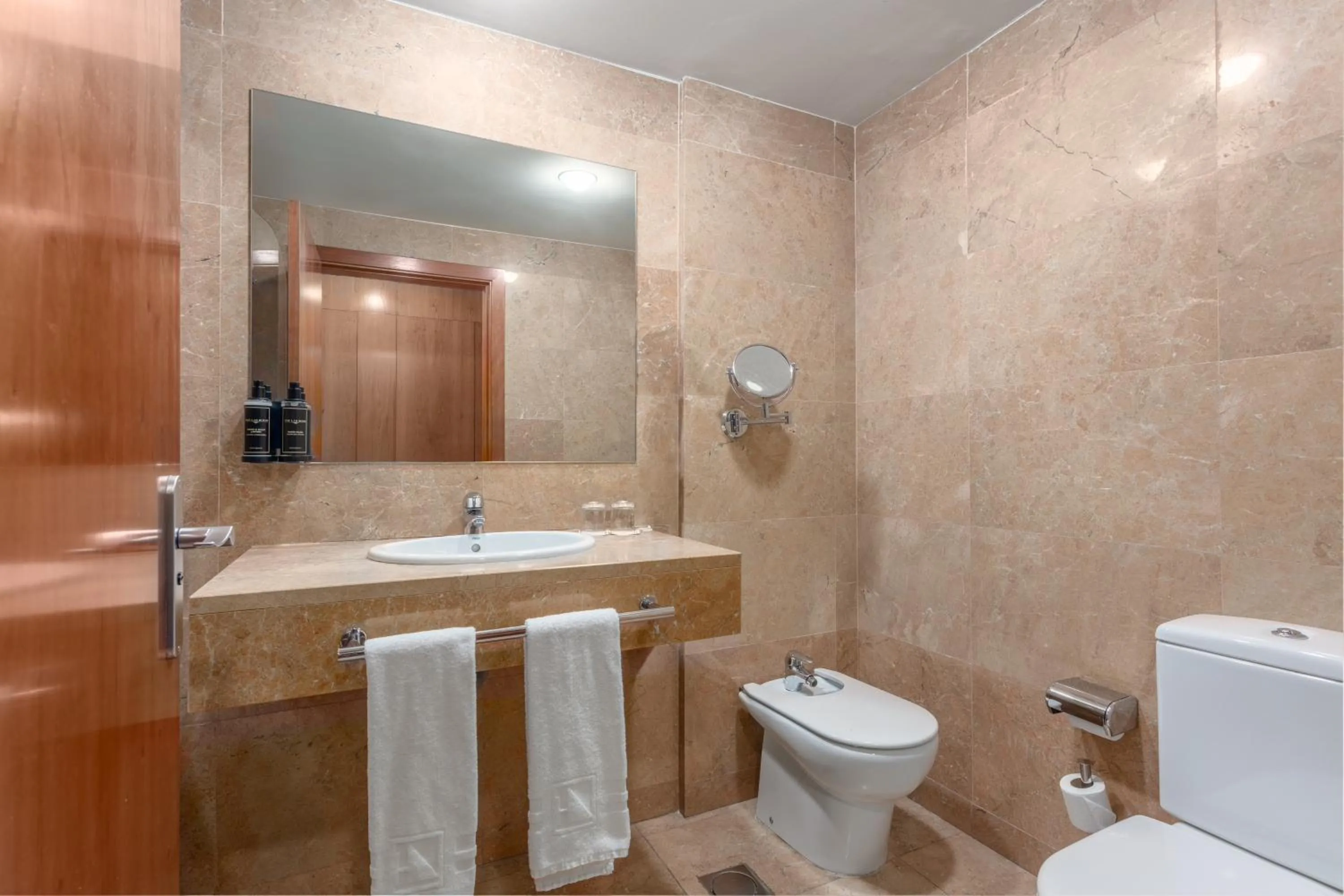 Bathroom in Eurostars Toledo