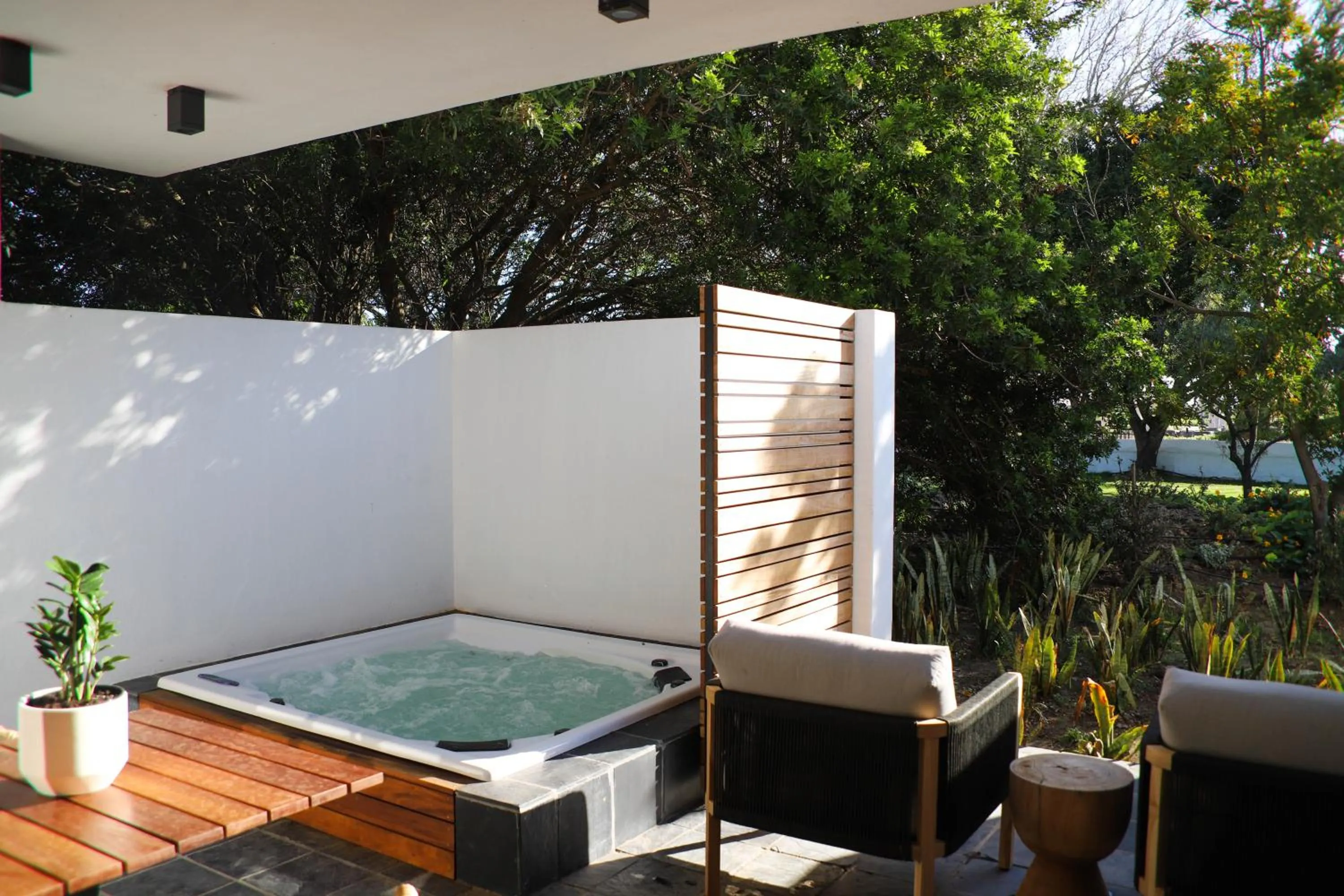 Patio in Vergenoegd Löw Boutique Hotel & Spa