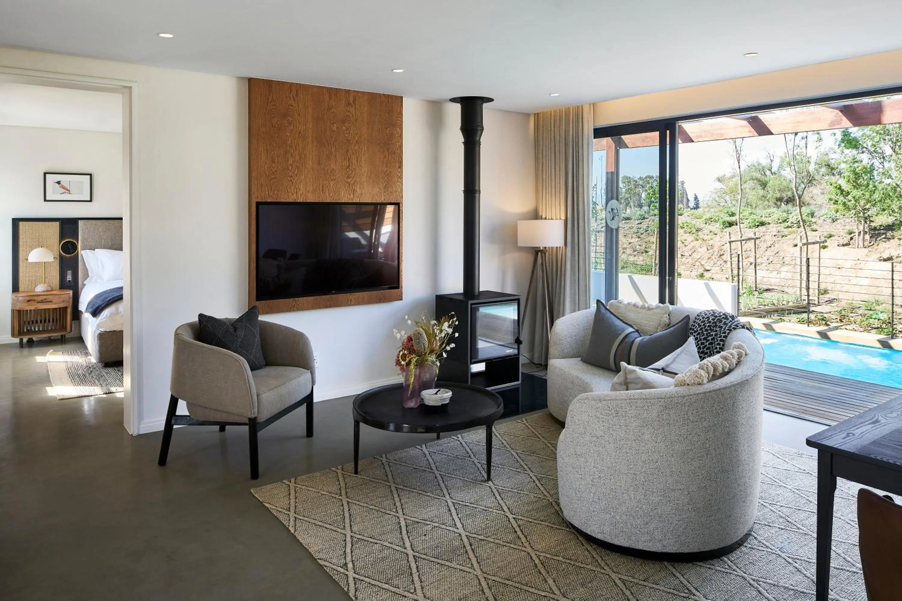 TV and multimedia in Vergenoegd Löw Boutique Hotel & Spa