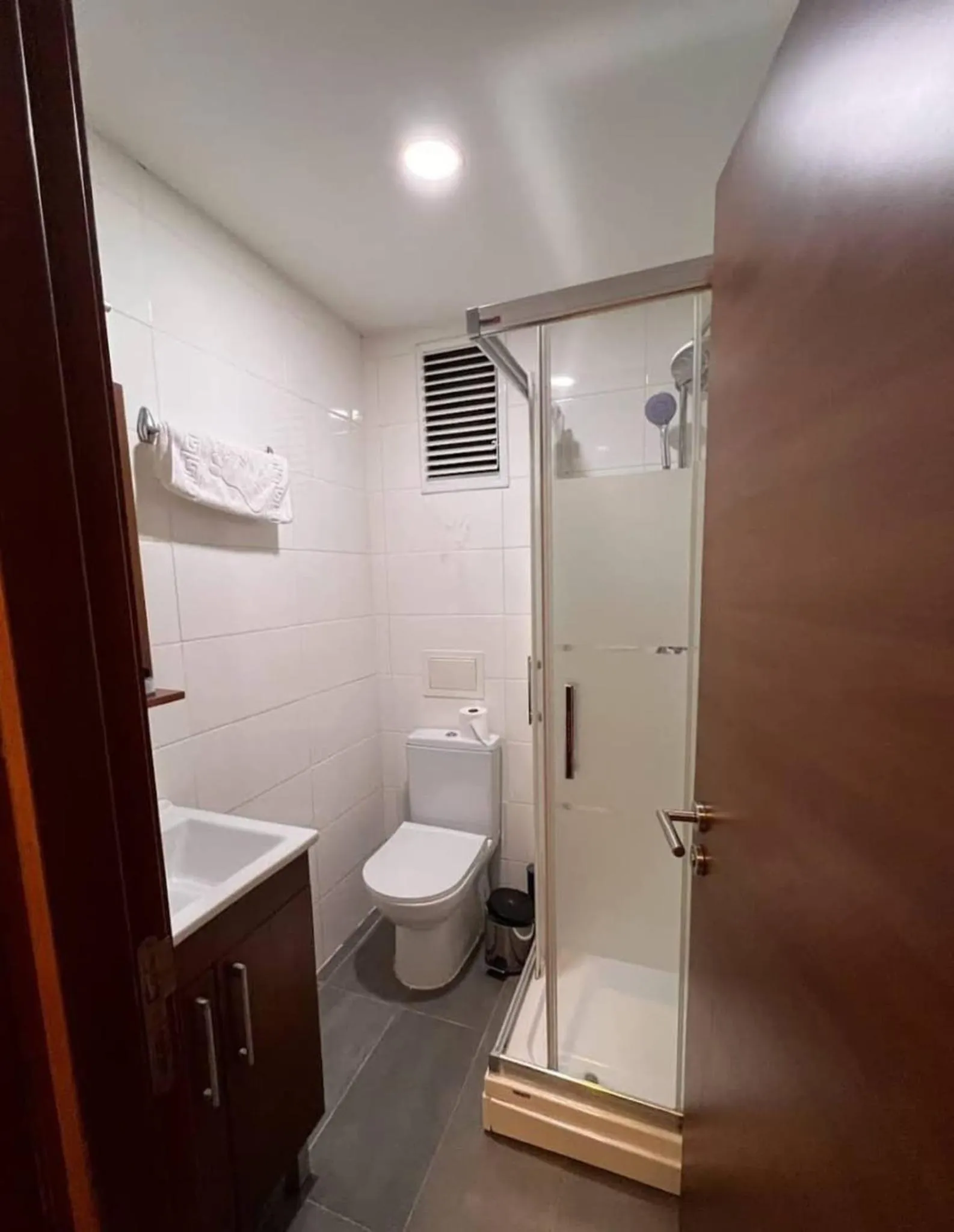 Shower in Wide Suites Taksim