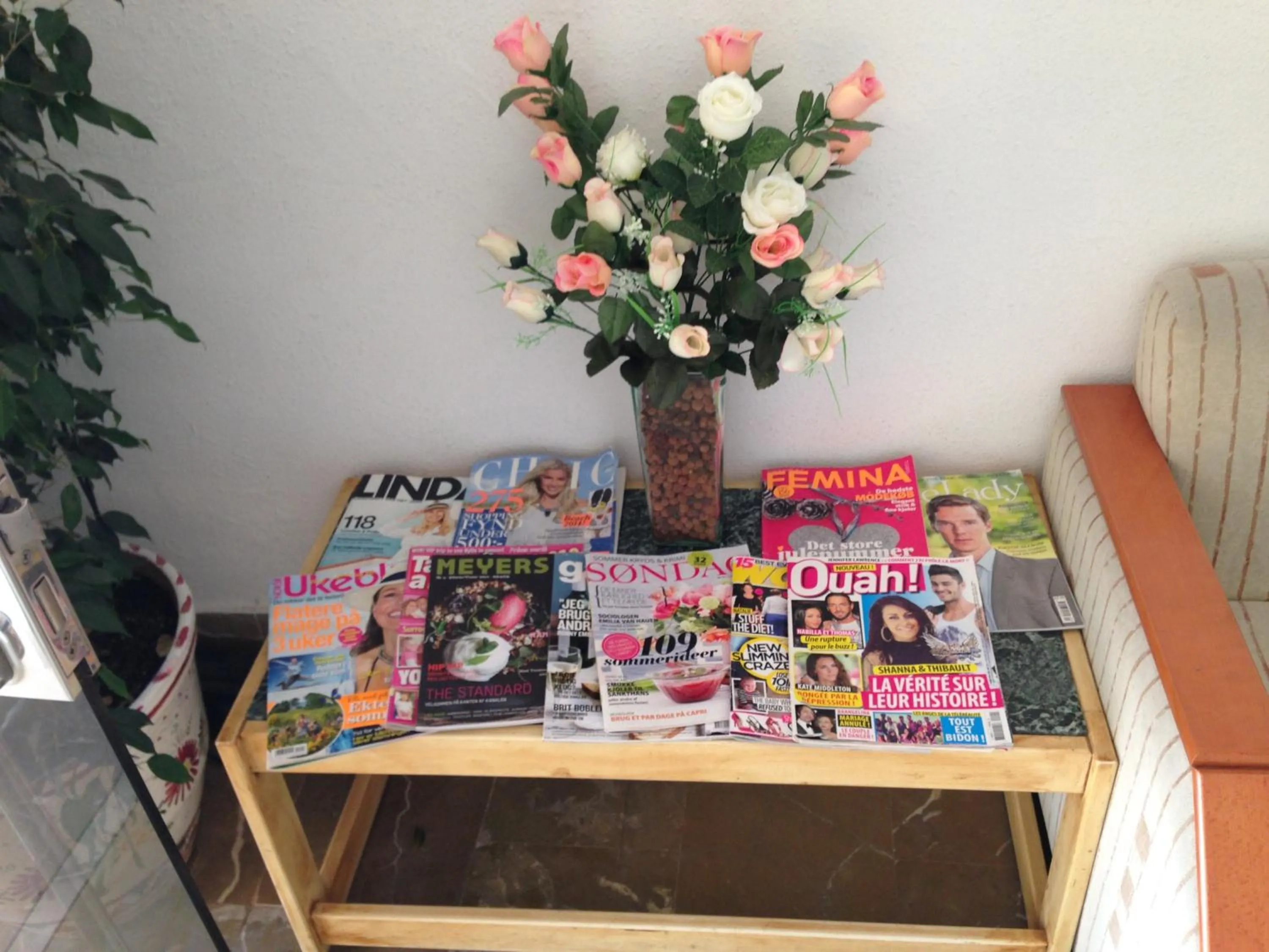 Library in Hostal de la Caravel-la